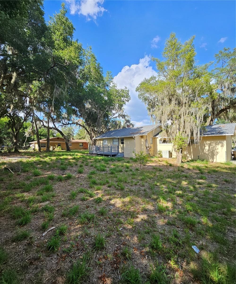 Single Family Residence at 7237 HILLCREST ST, LEESBURG, photo 6 of 25