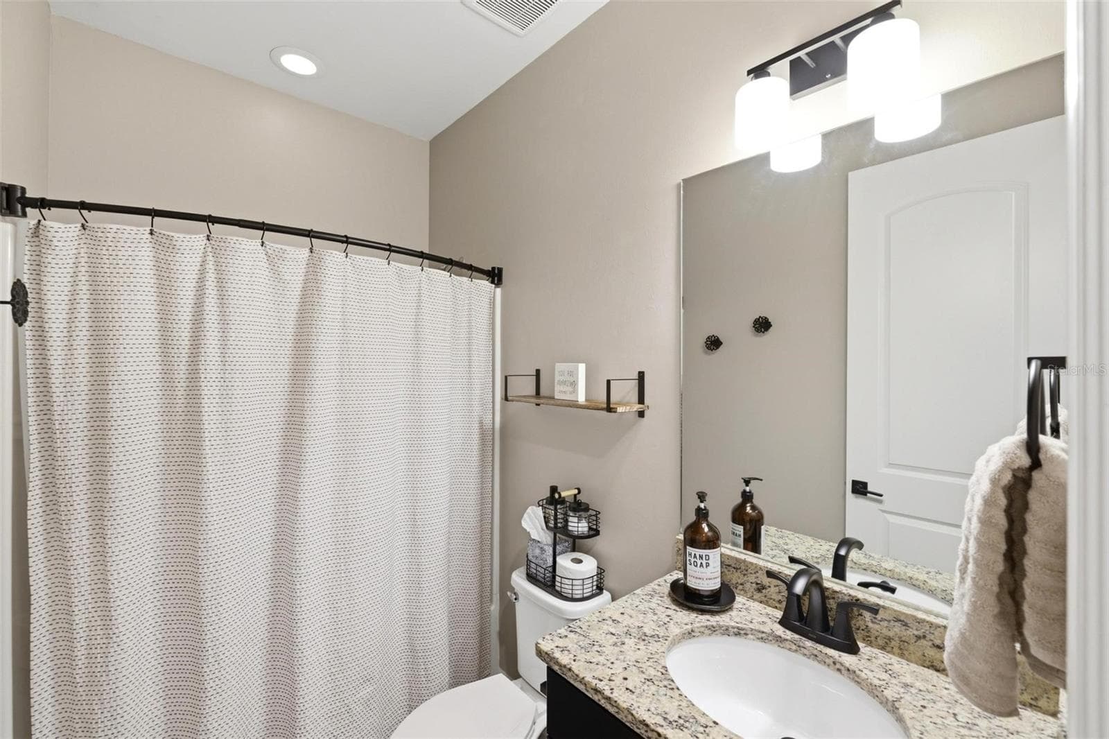 Bath 2 - 2583 MARTON OAK BLVD, NORTH PORT