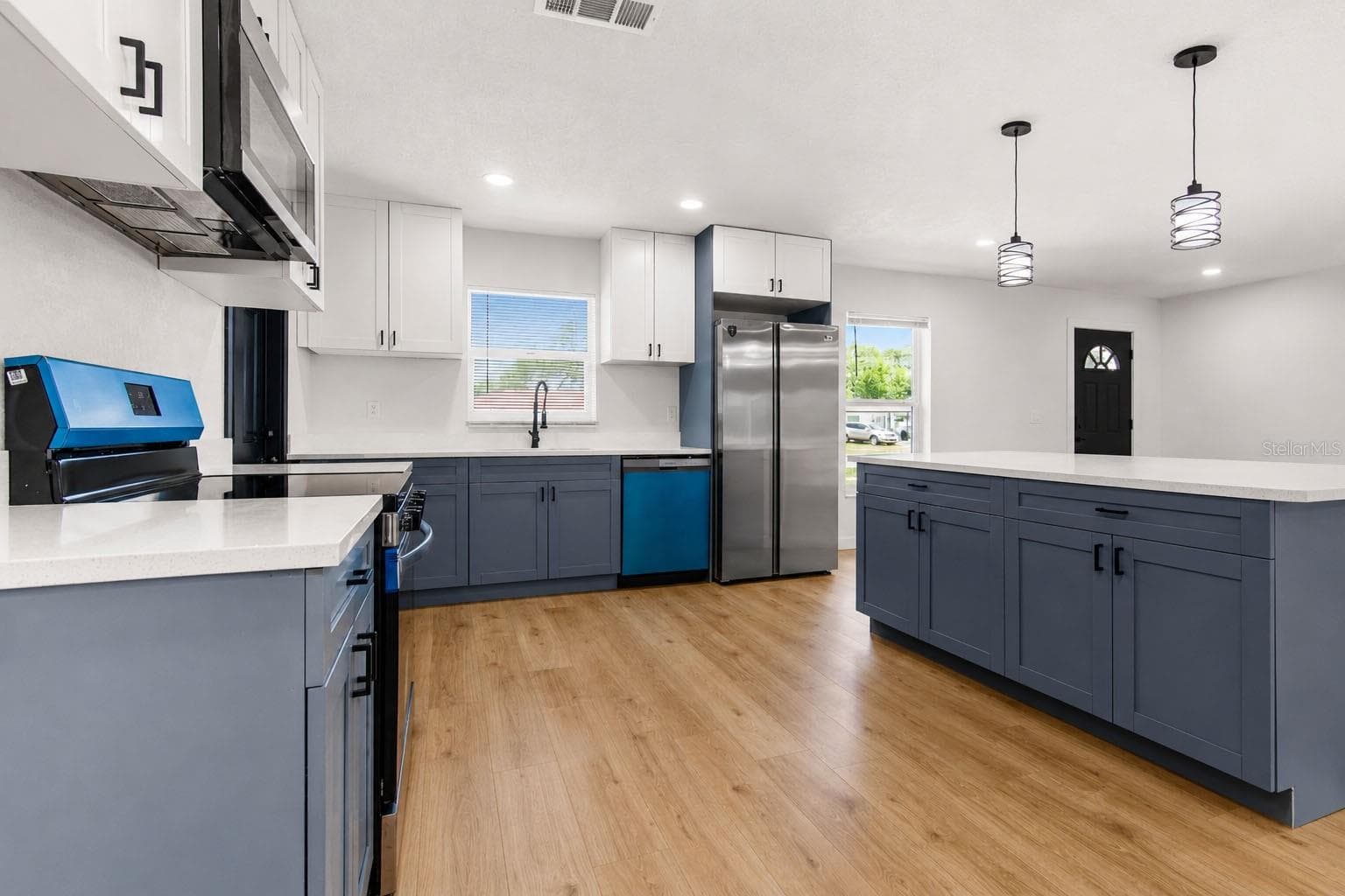 Fully renovated kitchen - 7162 CAMBRIDGE ST, SPRING HILL