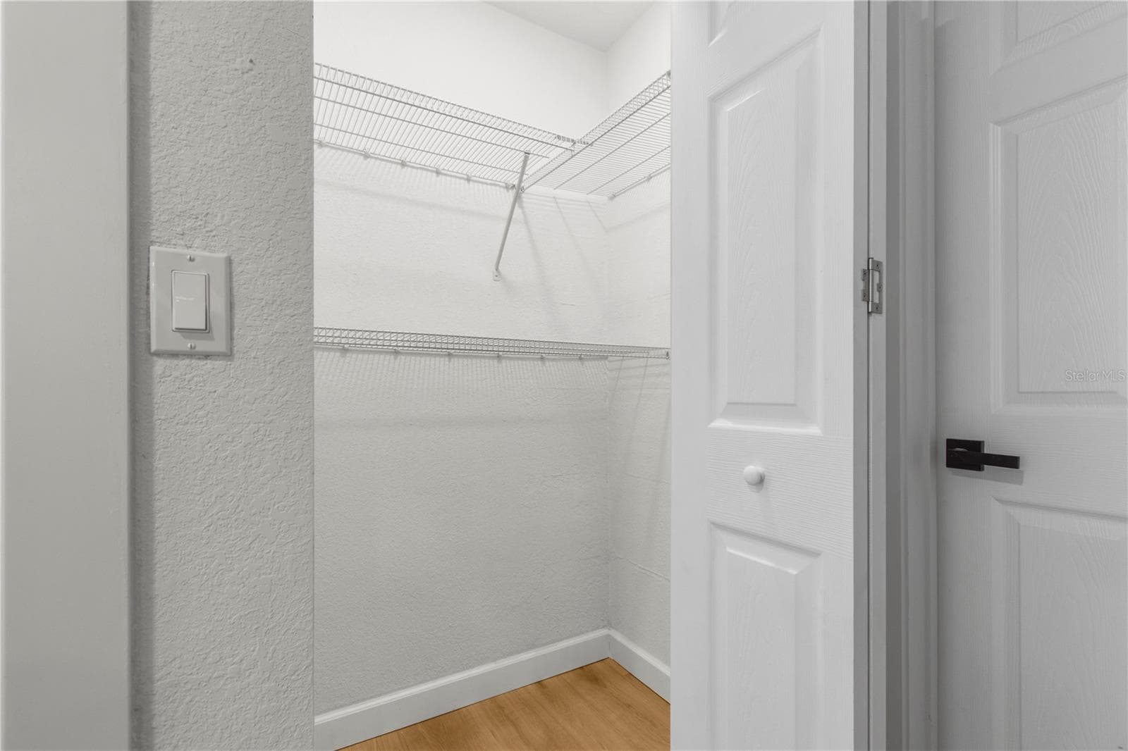 Spacious pantry storage - 7162 CAMBRIDGE ST, SPRING HILL