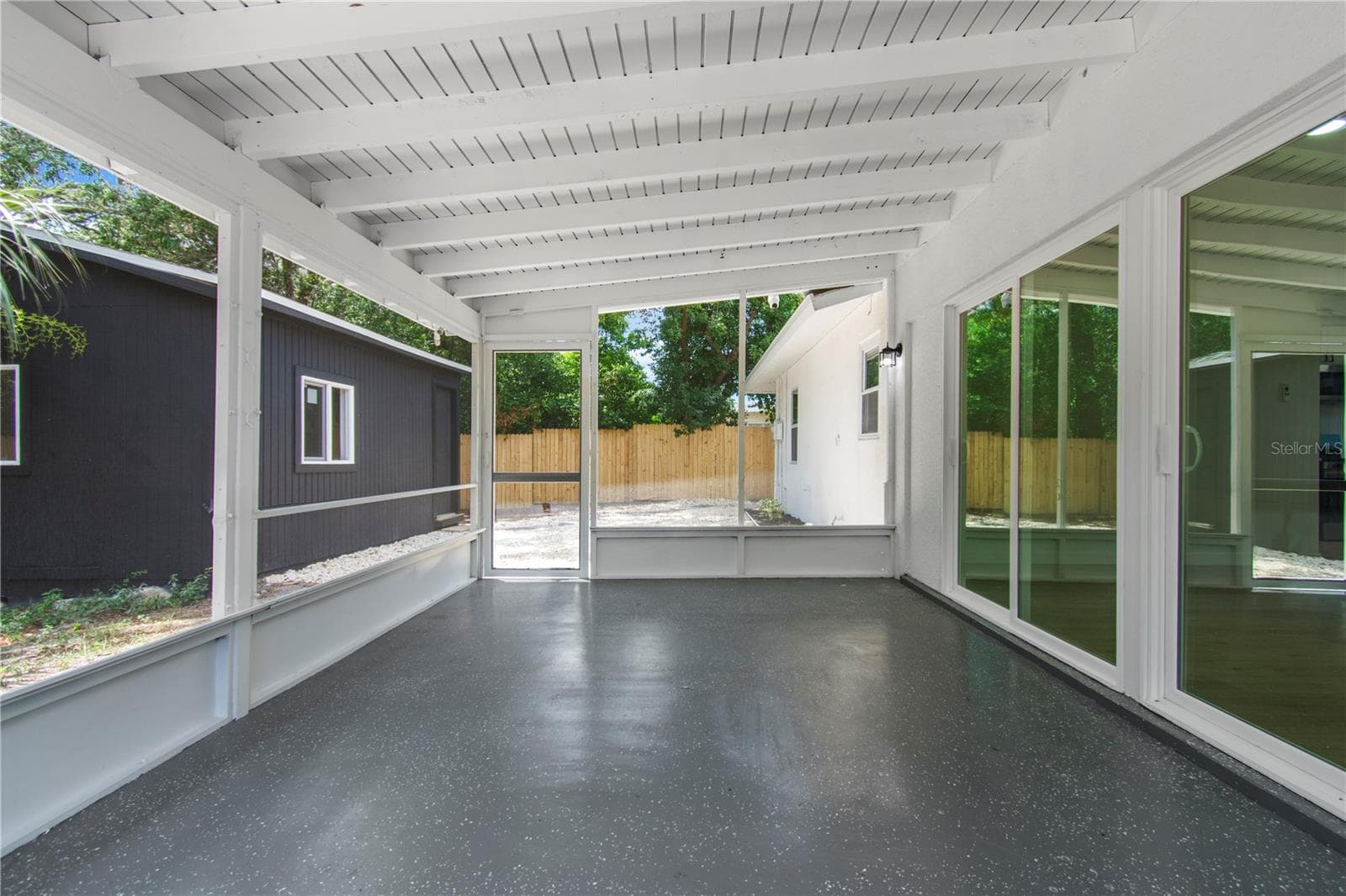 Large screened lanai - 7162 CAMBRIDGE ST, SPRING HILL