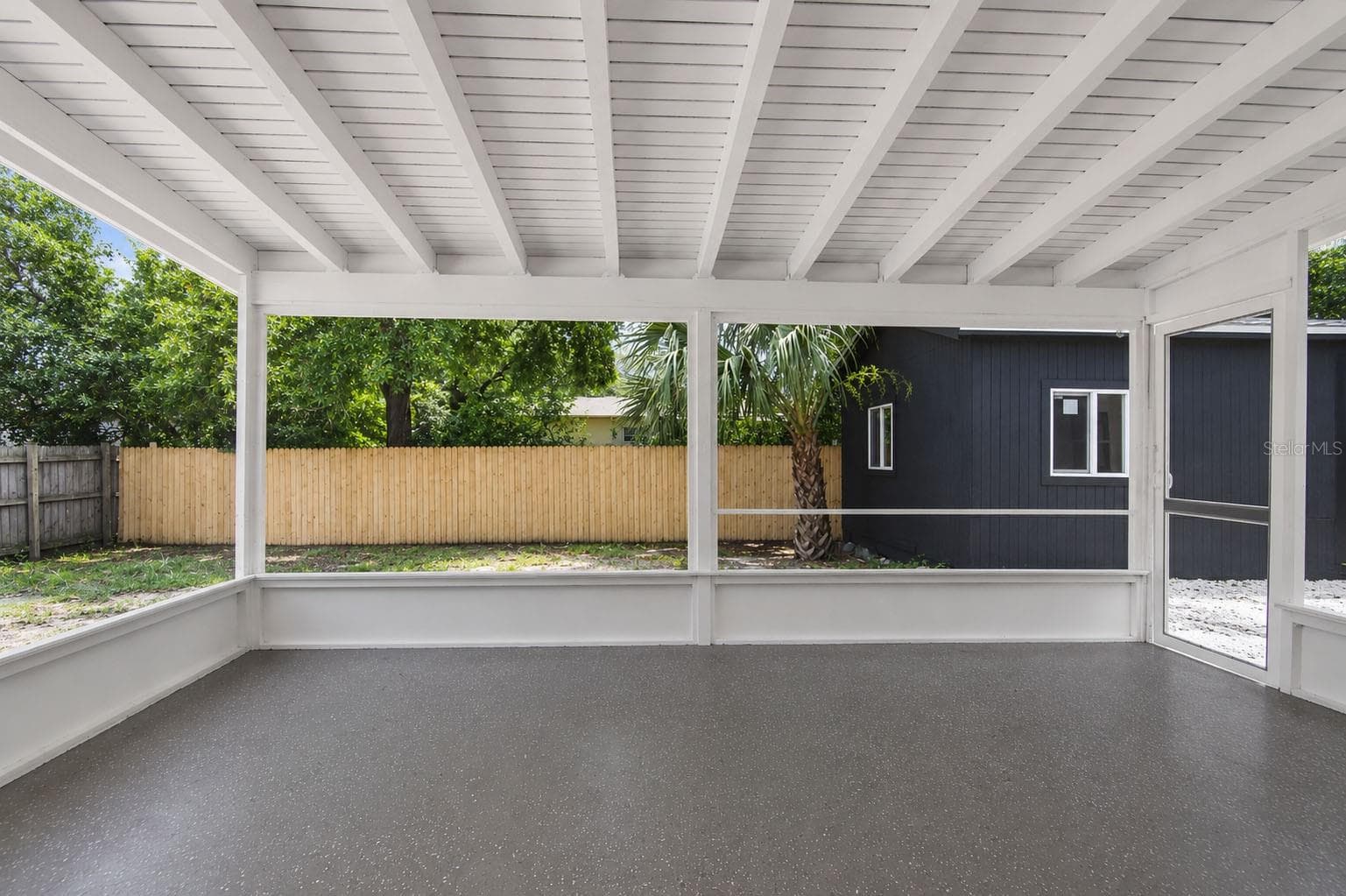 Large screened lanai - 7162 CAMBRIDGE ST, SPRING HILL