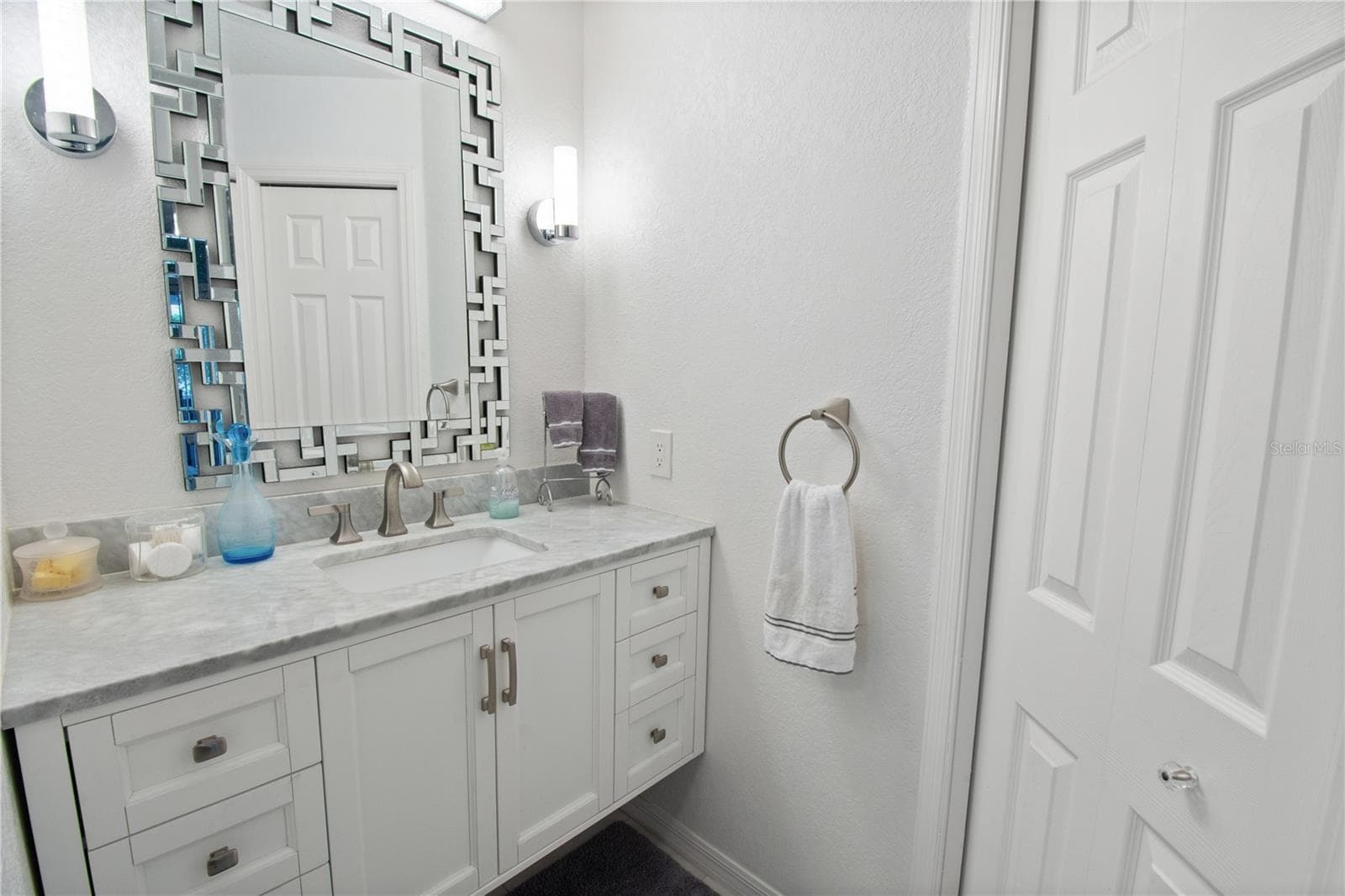Primary Bath - 241 LOURDES ST, LAKE WALES