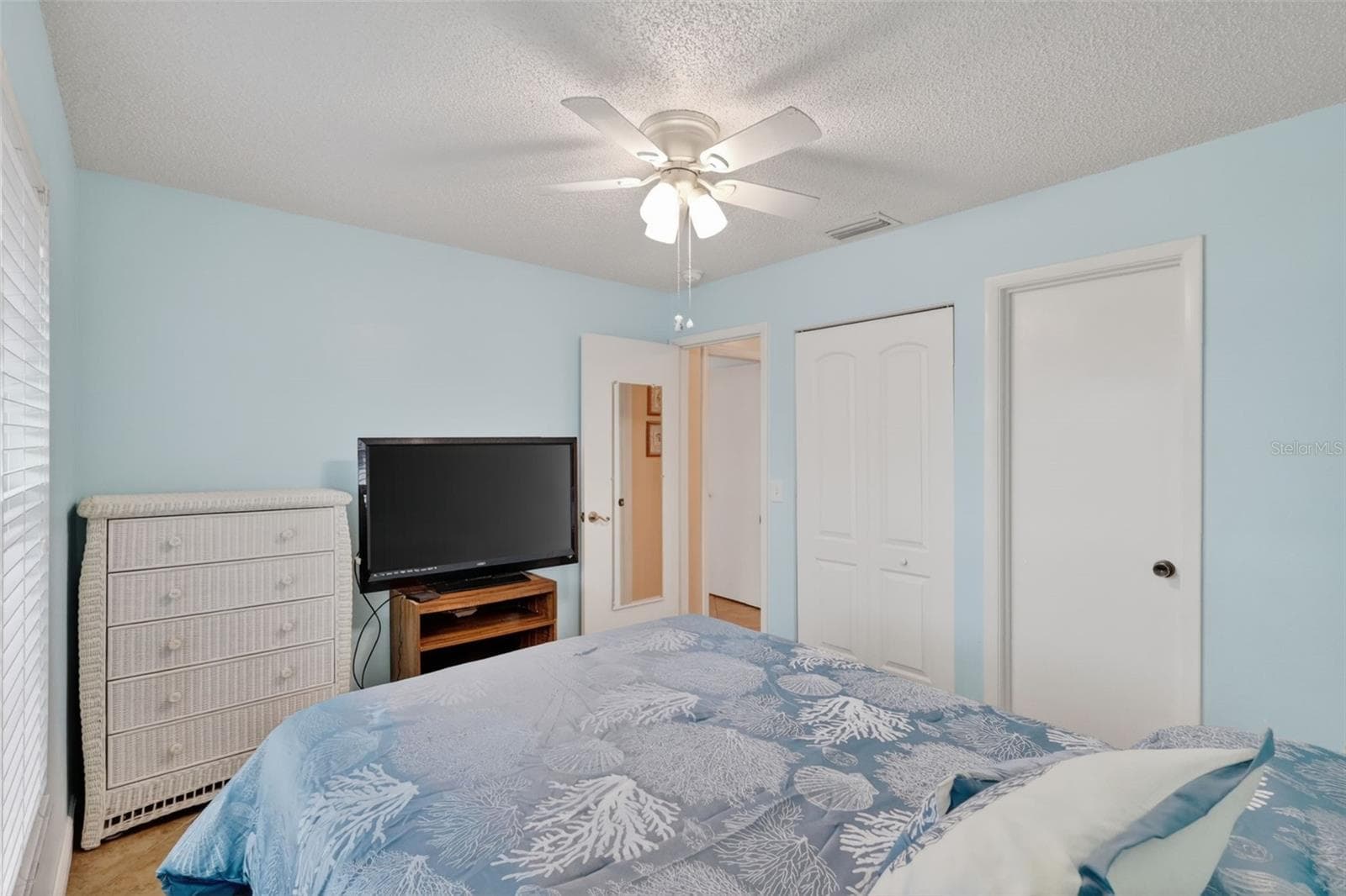 Condominium at 6146 7TH AVE W #6146, BRADENTON, photo 33 of 41