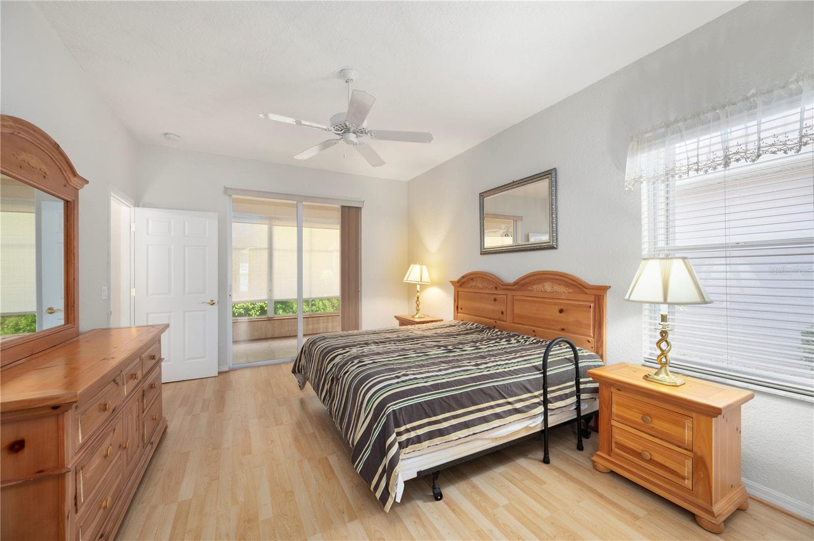 8' sliders to tiled lanai, furnishings negotiable - 1637 PALACE CT, PORT CHARLOTTE