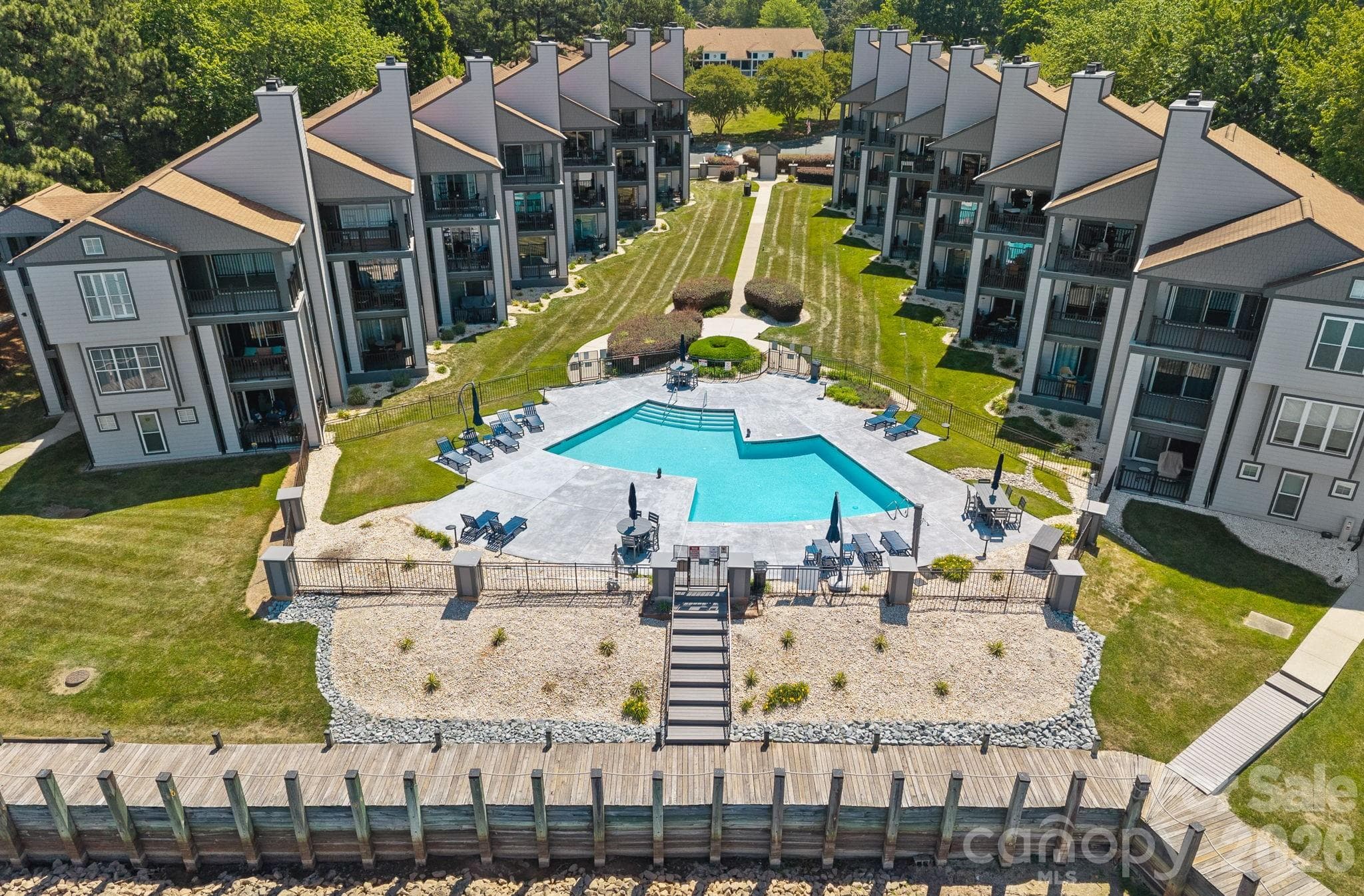 Condominium at 18845 Vineyard Point Lane, Cornelius, photo 2 of 32