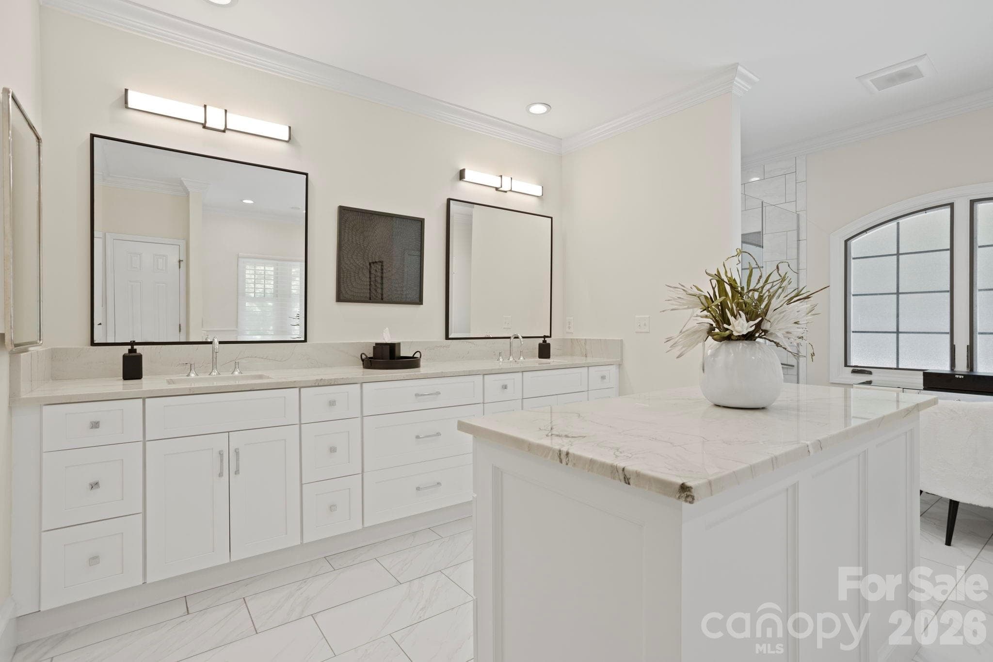 Single Family Residence at 20 Fernridge Court, Flat Rock, photo 24 of 50