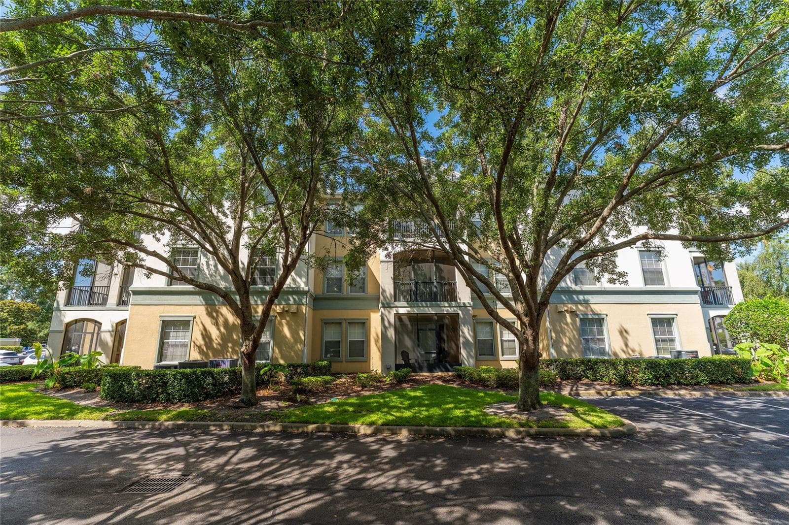 Condominium at 8180 BOAT HOOK LOOP #109, WINDERMERE, photo 2 of 19