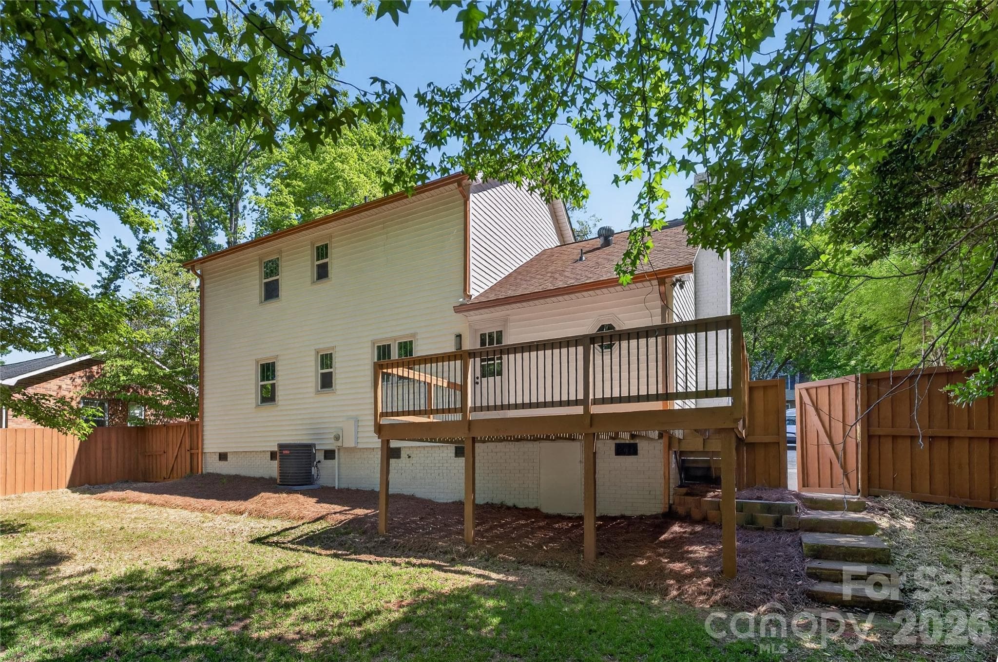 Single Family Residence at 7407 Limerick Drive, Charlotte, photo 31 of 37