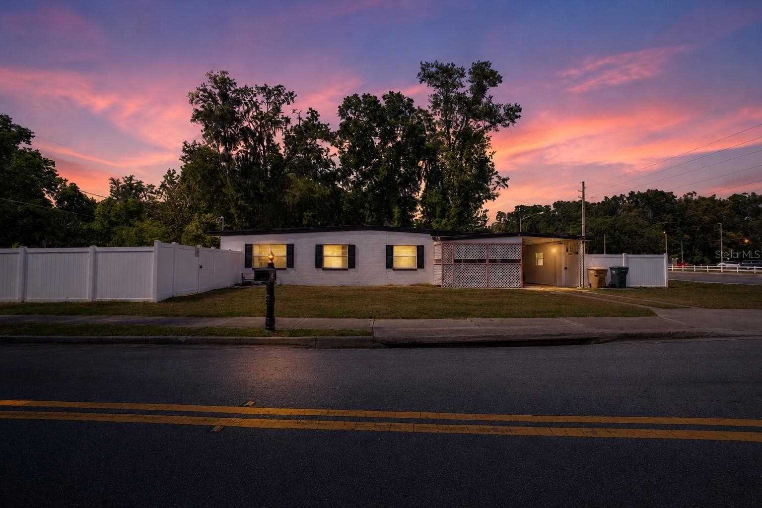 Virtual twilight image - 3523 SE 6TH ST, OCALA
