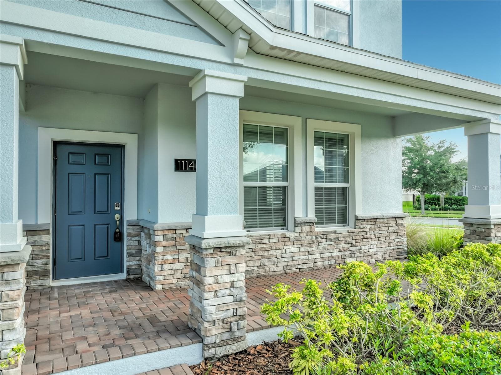 Single Family Residence at 11143 SYCAMORE WOODS DR, ORLANDO, photo 3 of 65
