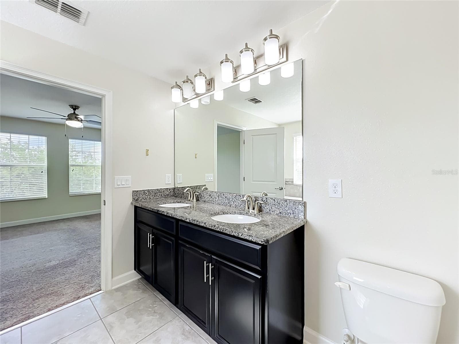 Single Family Residence at 11143 SYCAMORE WOODS DR, ORLANDO, photo 50 of 65
