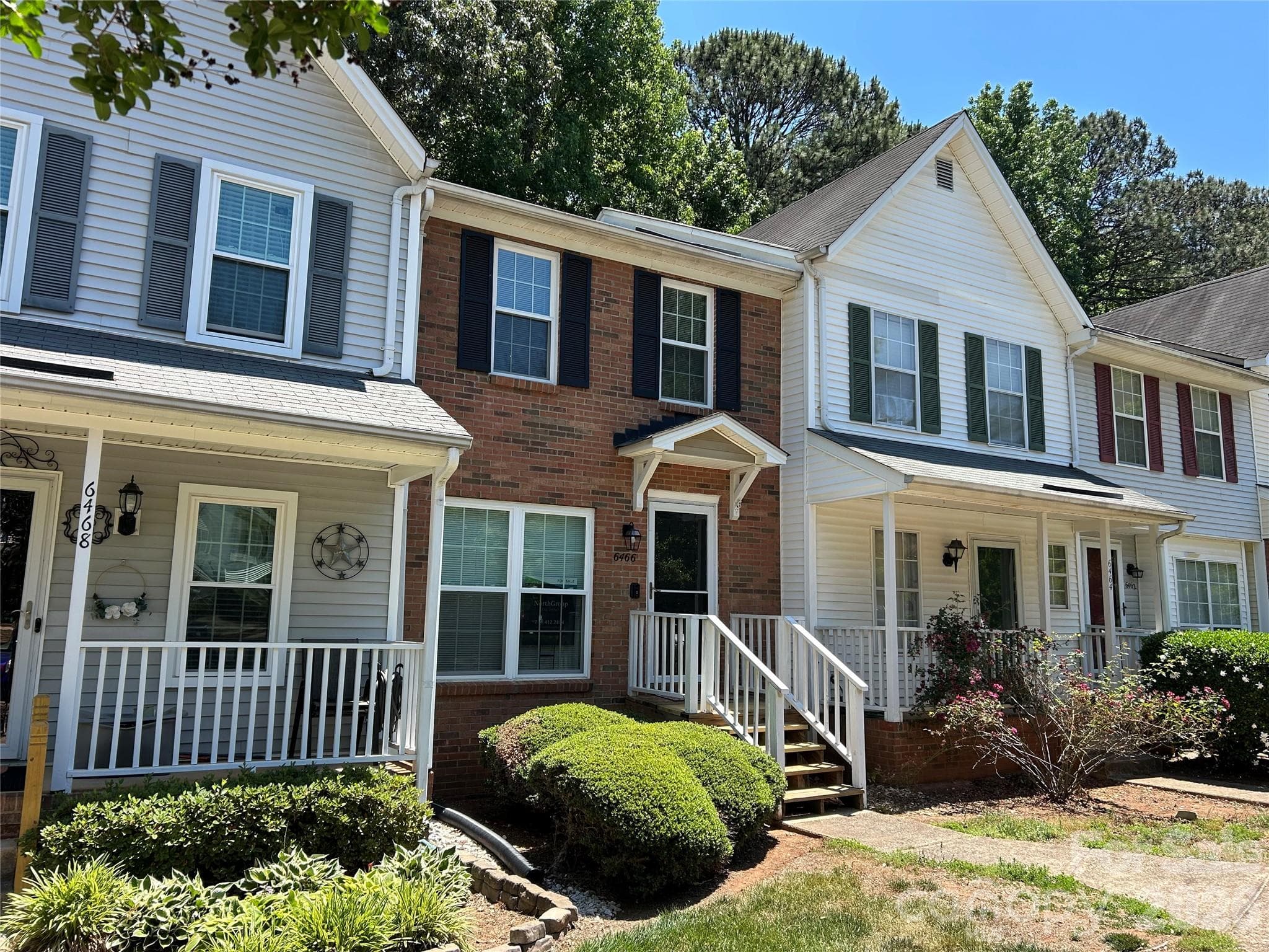 Townhouse at 6466 Windsor Gate Lane, Charlotte, photo 2 of 28