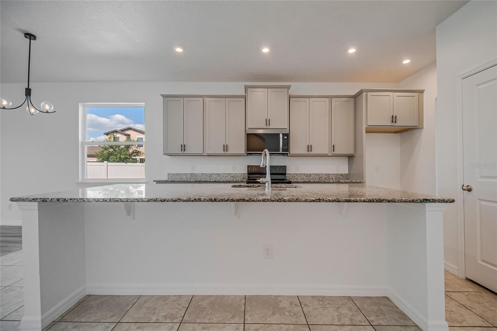 Single Family Residence at 5282 PAVIA DR, ST CLOUD, photo 12 of 52
