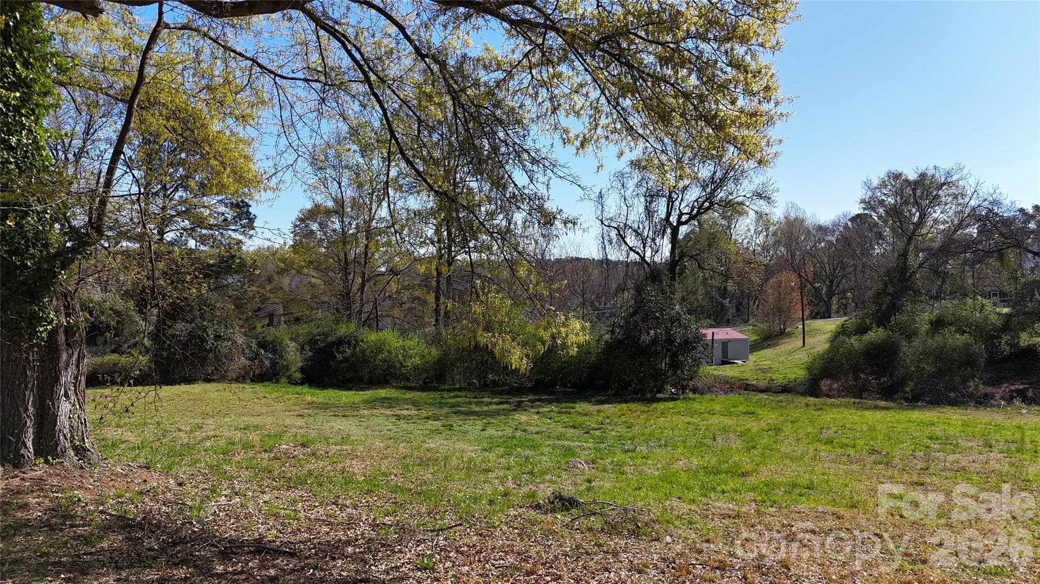Lot at 33 Pinecrest Avenue, Great Falls, photo 3 of 3
