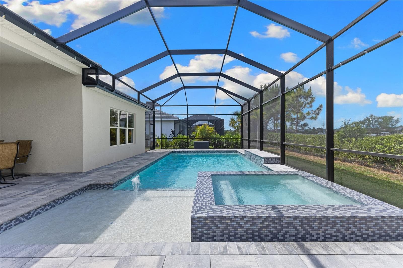 Resort Style Pool and Sun Deck - 4645 ANTRIM DR, SARASOTA