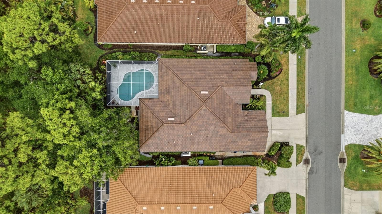 Single Family Residence at 507 CHEVAL DR, VENICE, photo 21 of 24