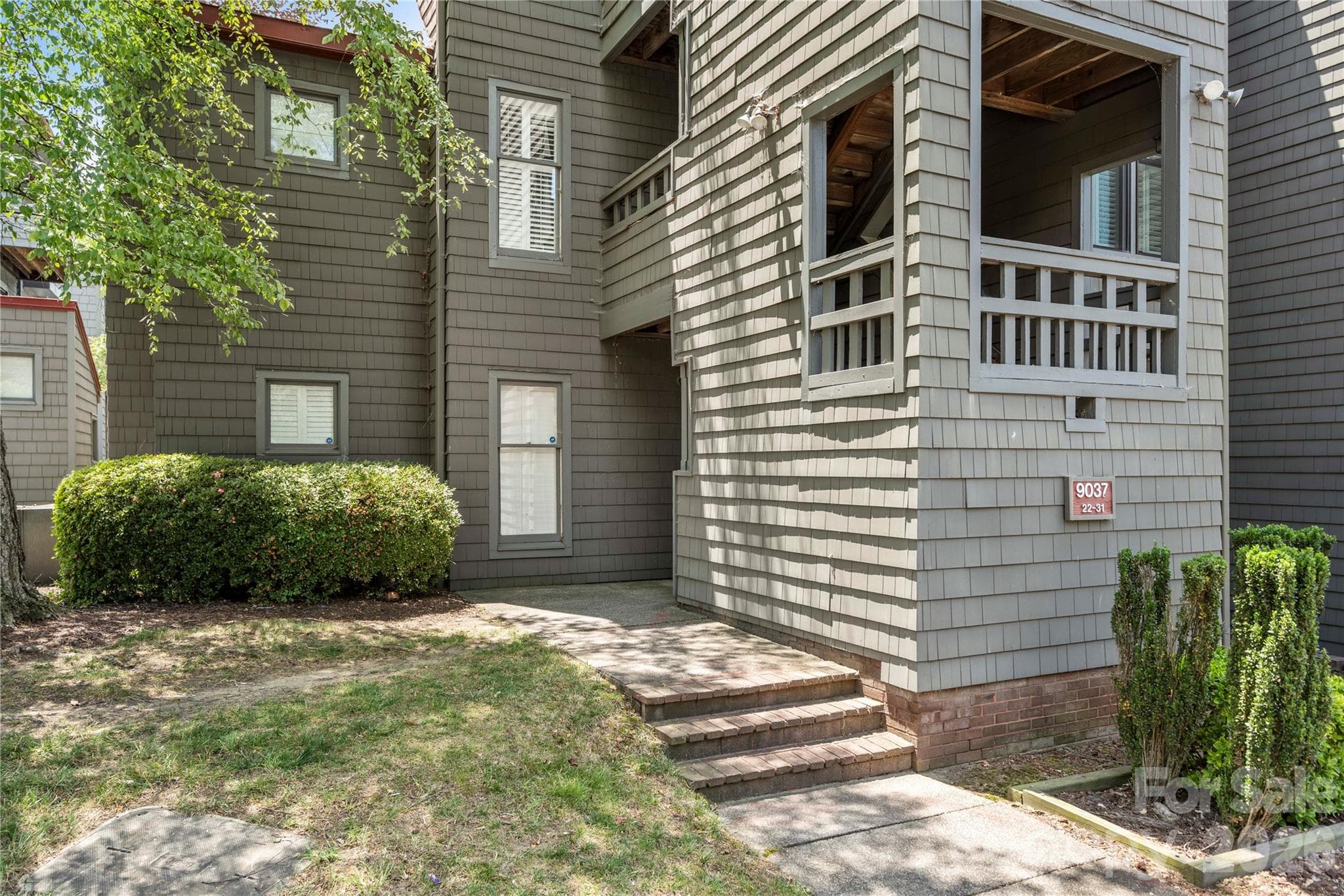 Condominium at Charlotte, photo 2 of 30