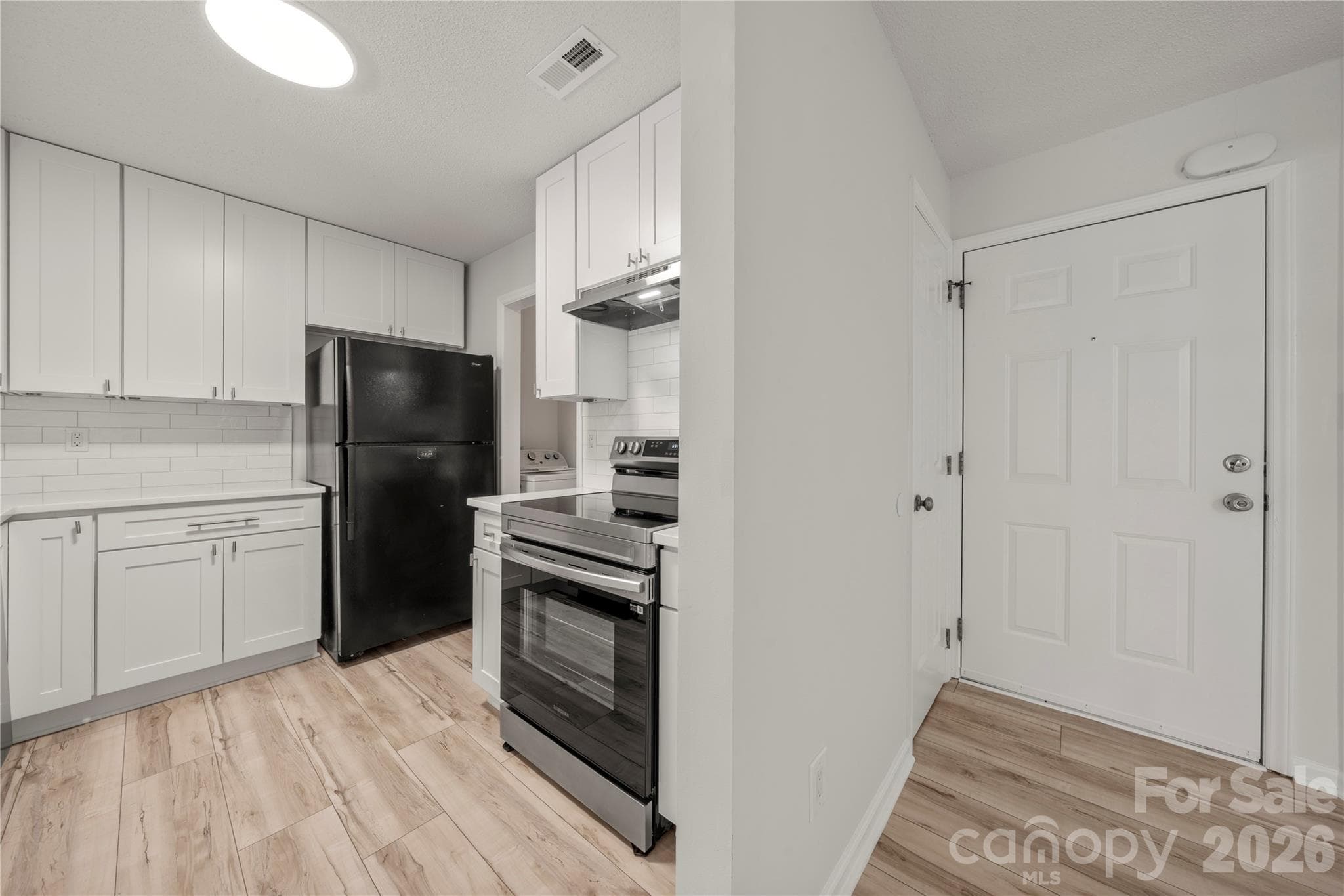 Condominium at Charlotte, photo 5 of 30