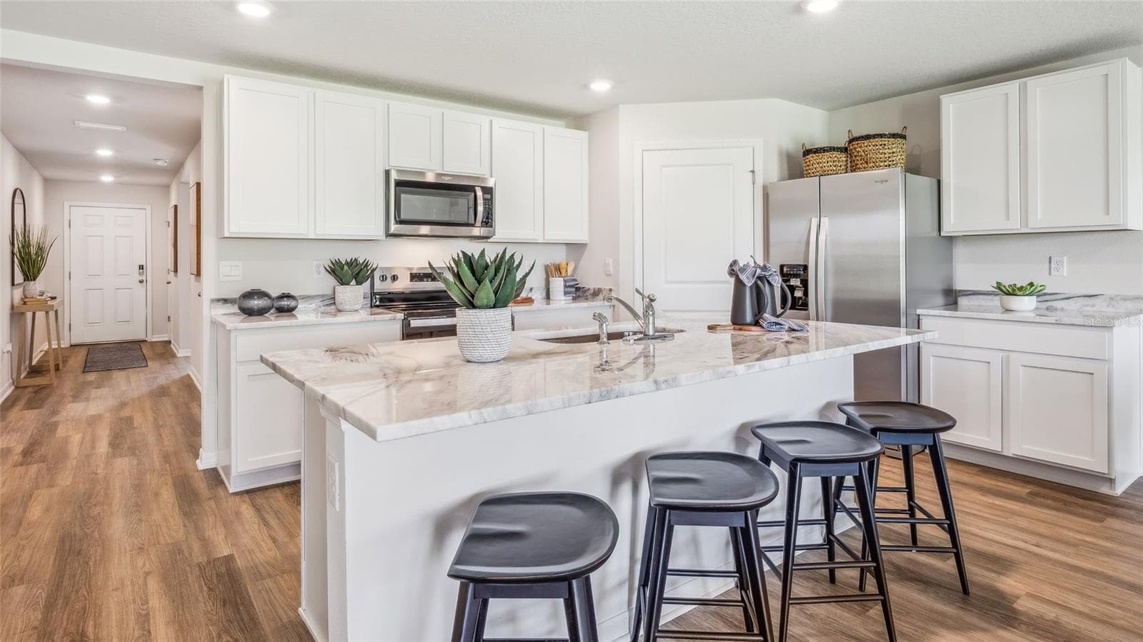 Single Family Residence at 5732 SILVER MOONLIGHT DR, PALMETTO, photo 11 of 41