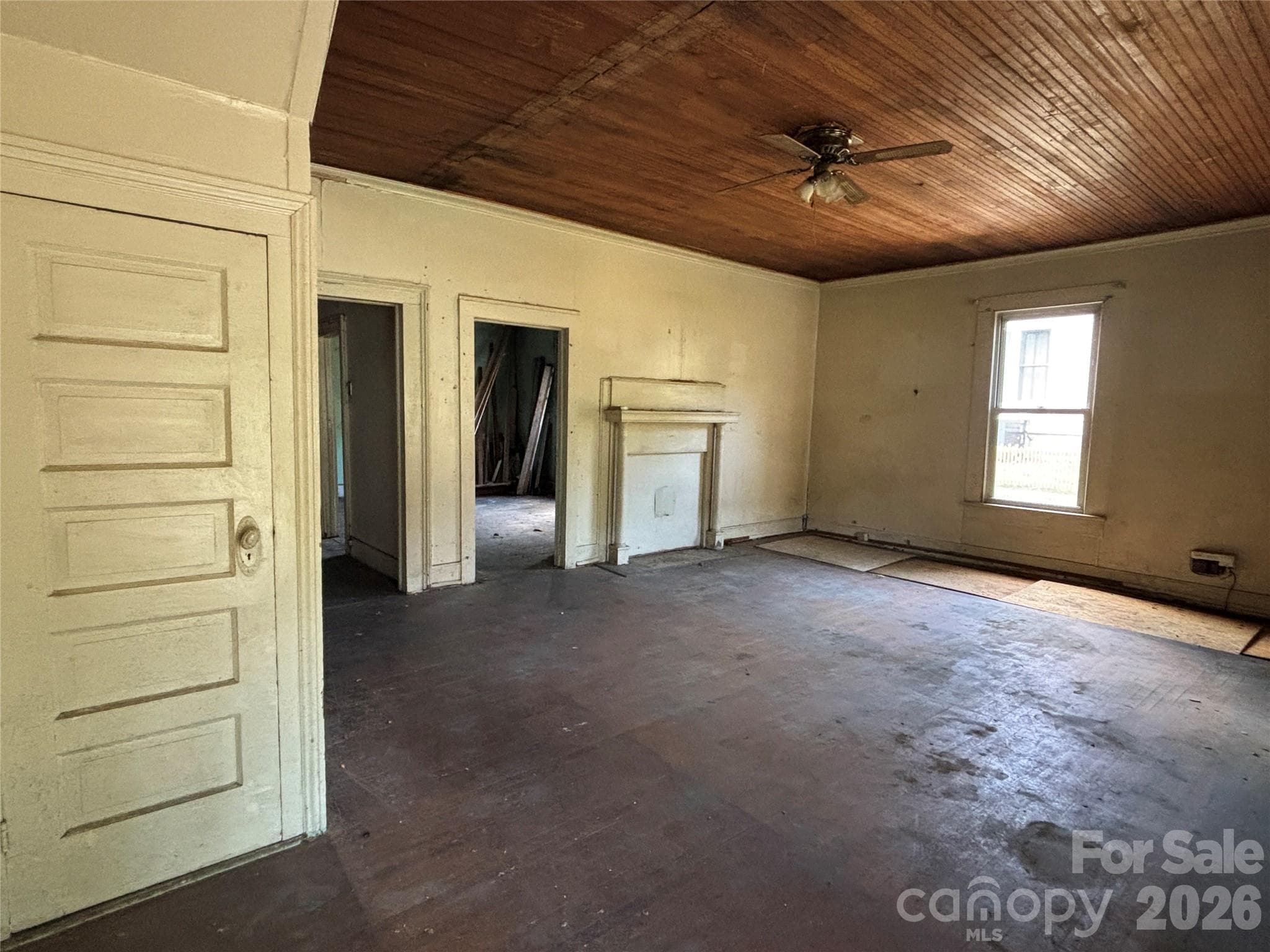 Single Family Residence at Salisbury, photo 4 of 17