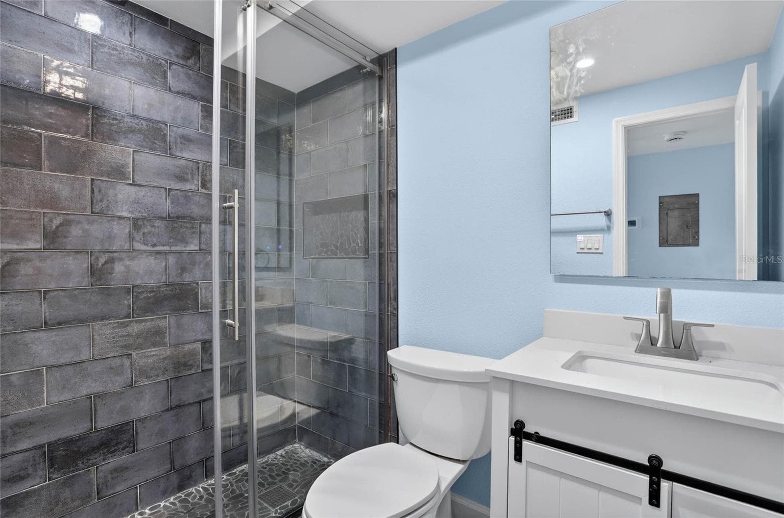 Condominium at 8542 10TH ST N #B, ST PETERSBURG, photo 17 of 21