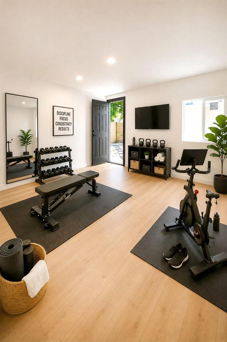 Virtually Staged - 7162 CAMBRIDGE ST, SPRING HILL