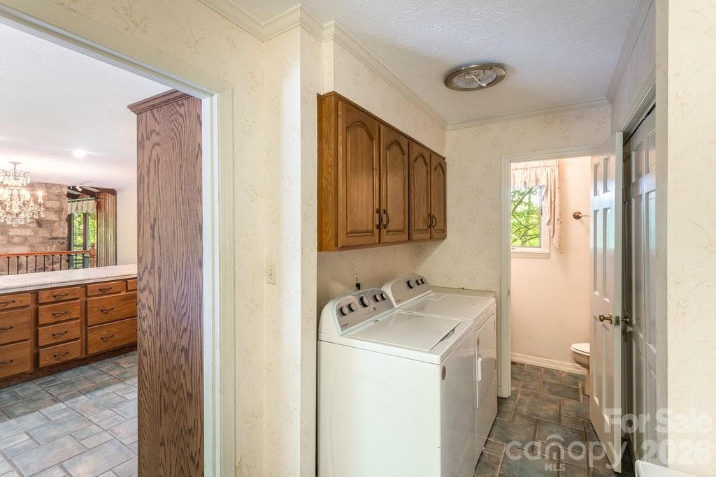 Single Family Residence at 1126 Scenic Circle, Waynesville, photo 23 of 40