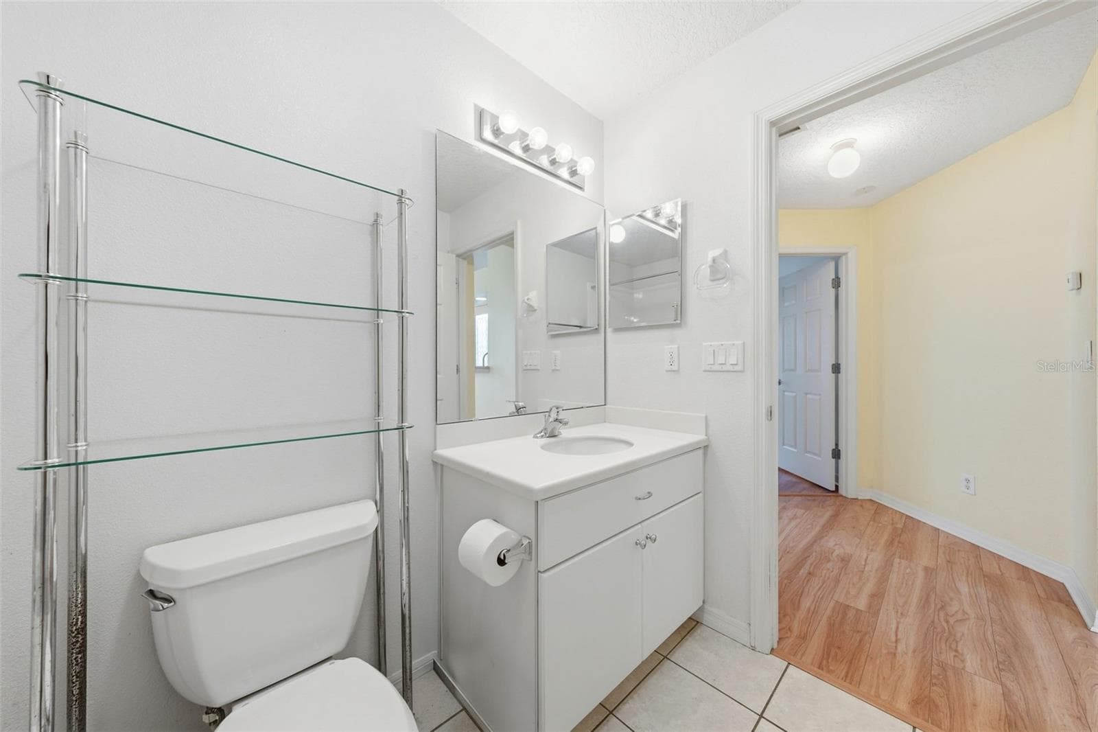 Guest Bathroom - 4962 RAINBOW TROUT RD, TAVARES