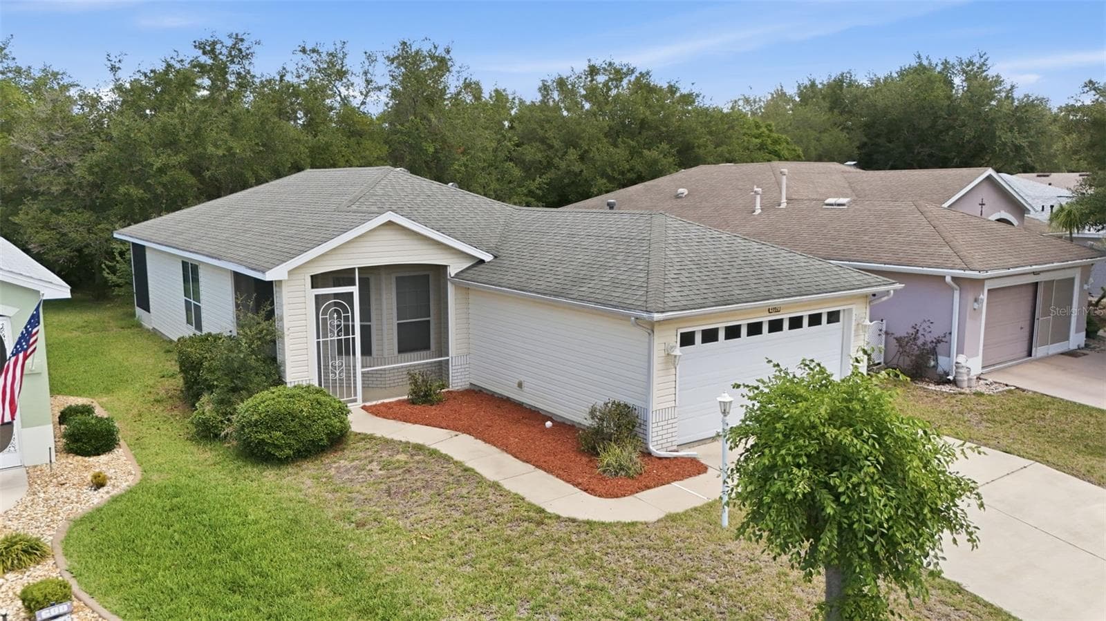 Front of Home - 4962 RAINBOW TROUT RD, TAVARES
