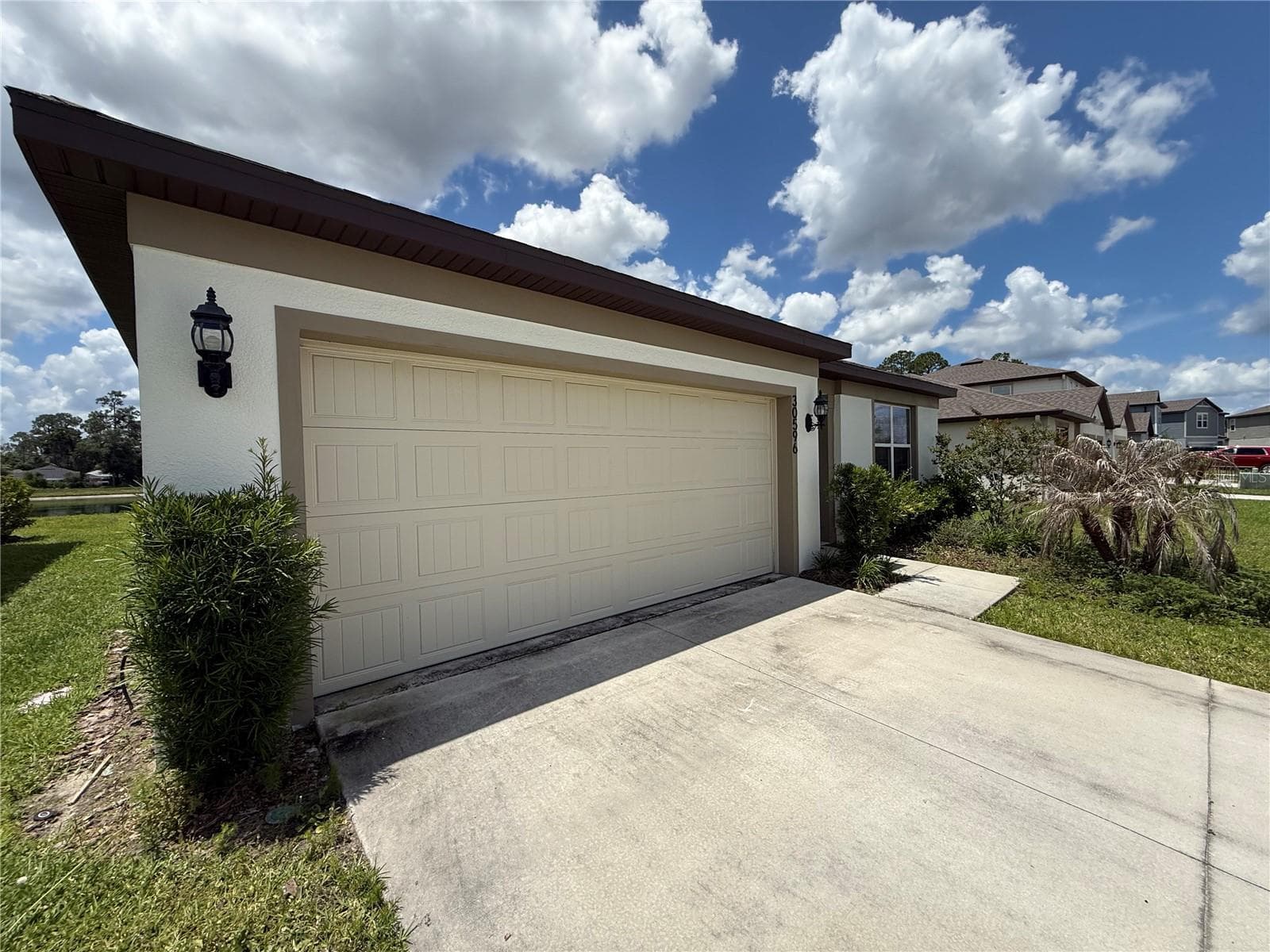 Single Family Residence at 30596 THUNDERBIRD DR, WESLEY CHAPEL, photo 5 of 48