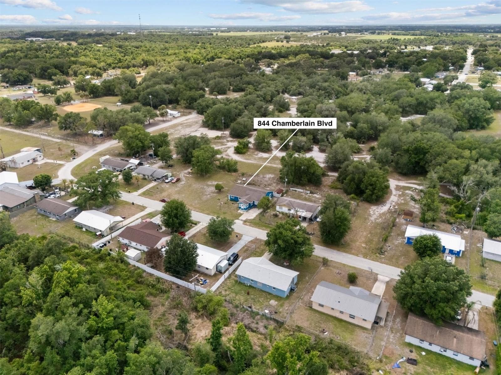 Another overhead view of the community - 844 CHAMBERLAIN BLVD, WAUCHULA
