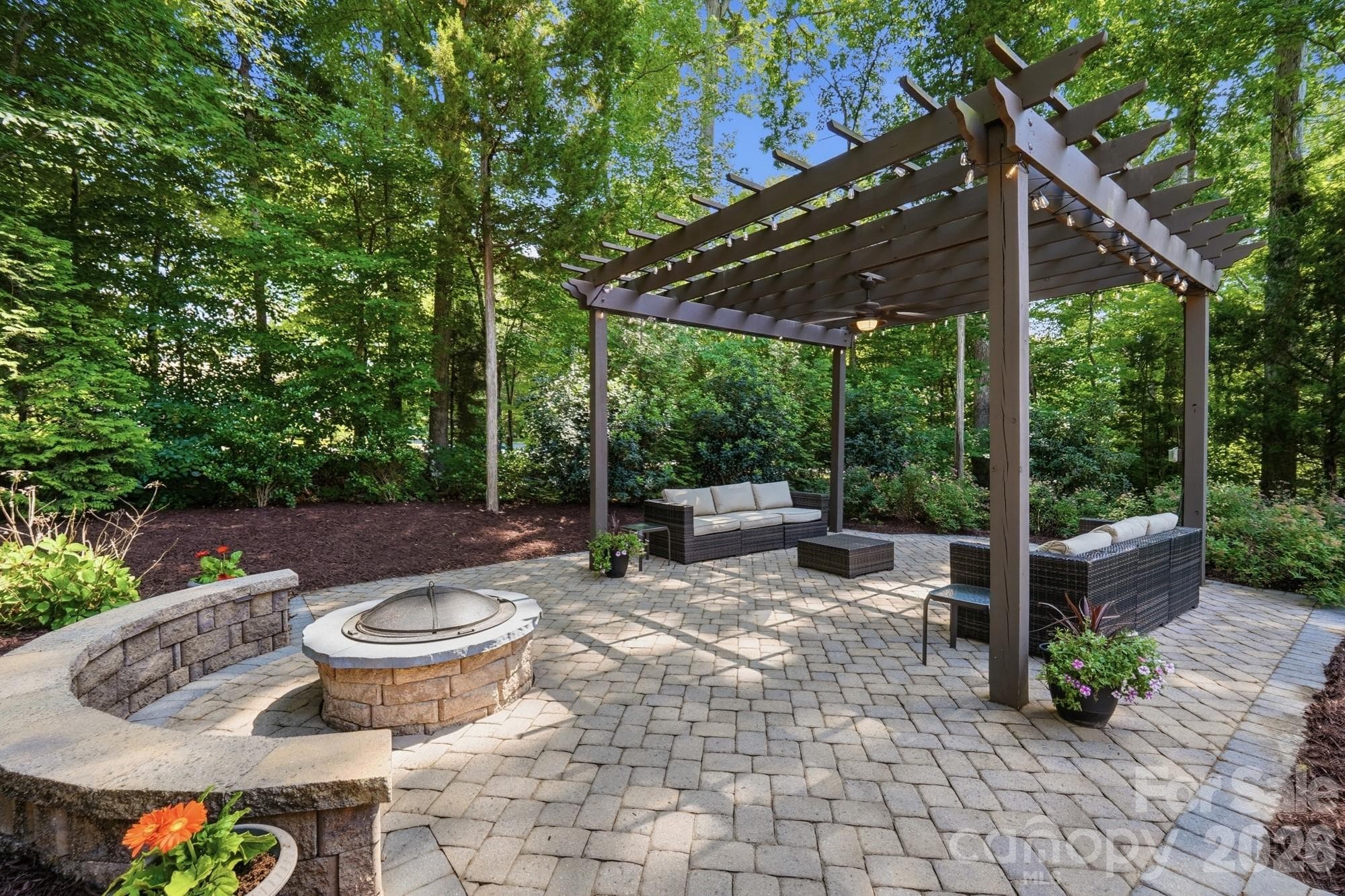 Single Family Residence at 1413 Screech Owl Road, Waxhaw, photo 6 of 48