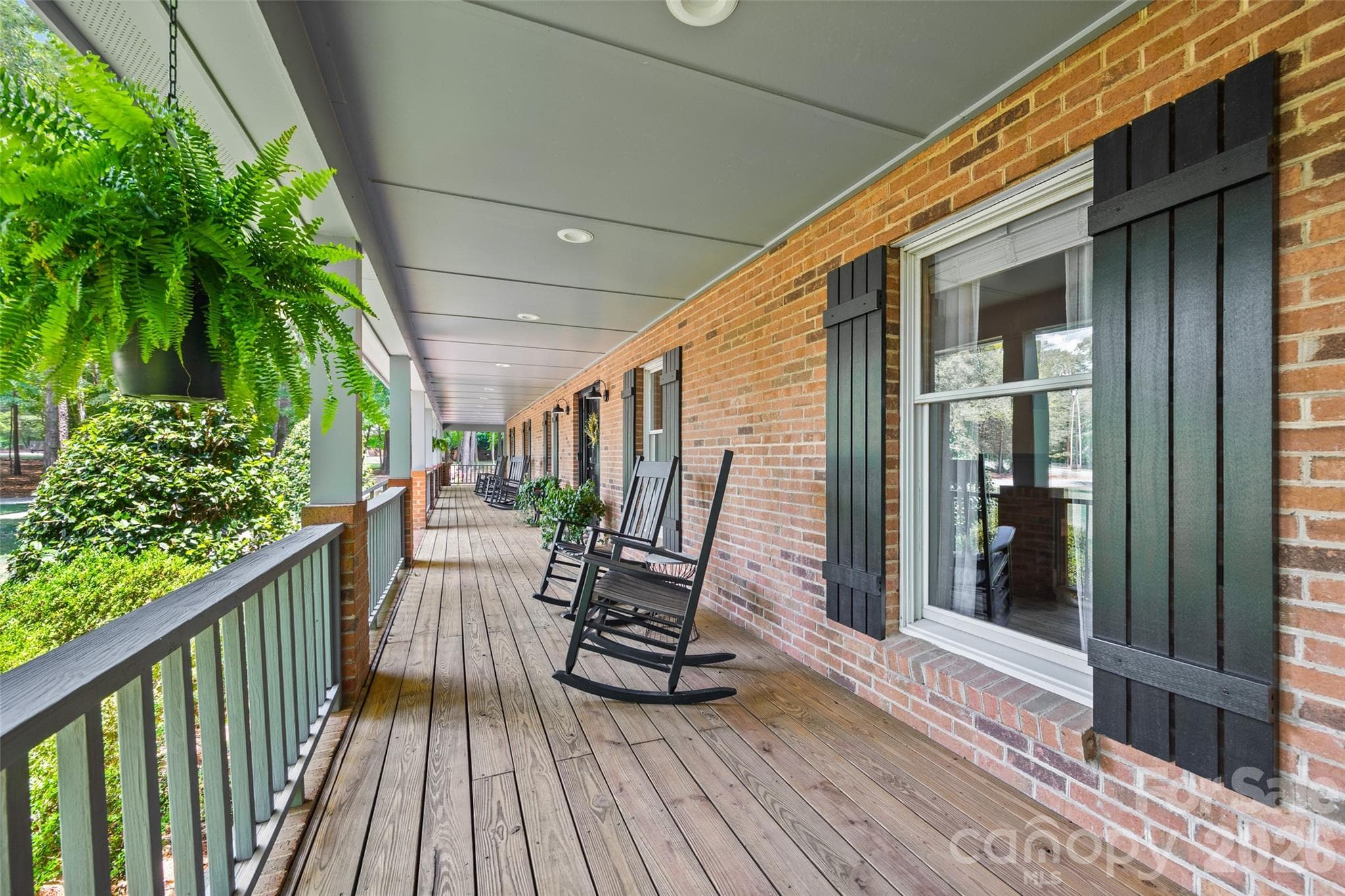 Single Family Residence at 16105 Langston Drive, Charlotte, photo 6 of 47