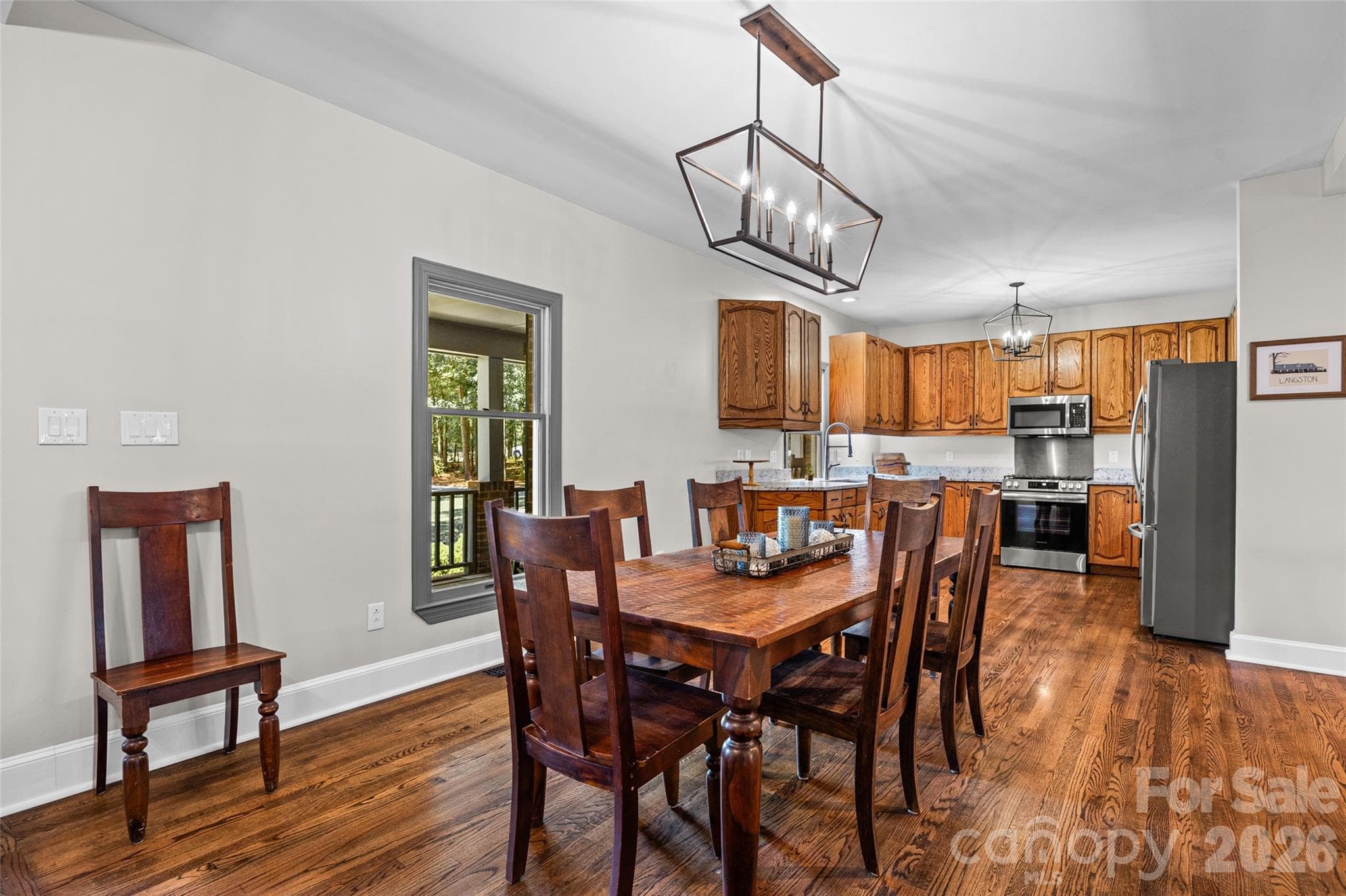 Single Family Residence at 16105 Langston Drive, Charlotte, photo 9 of 47
