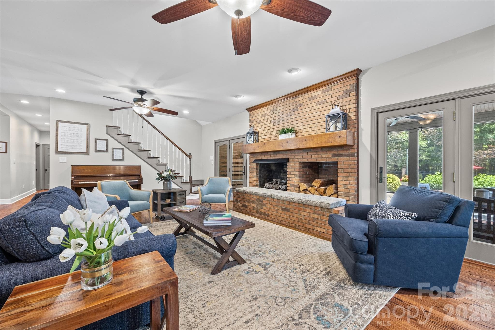 Single Family Residence at 16105 Langston Drive, Charlotte, photo 13 of 47