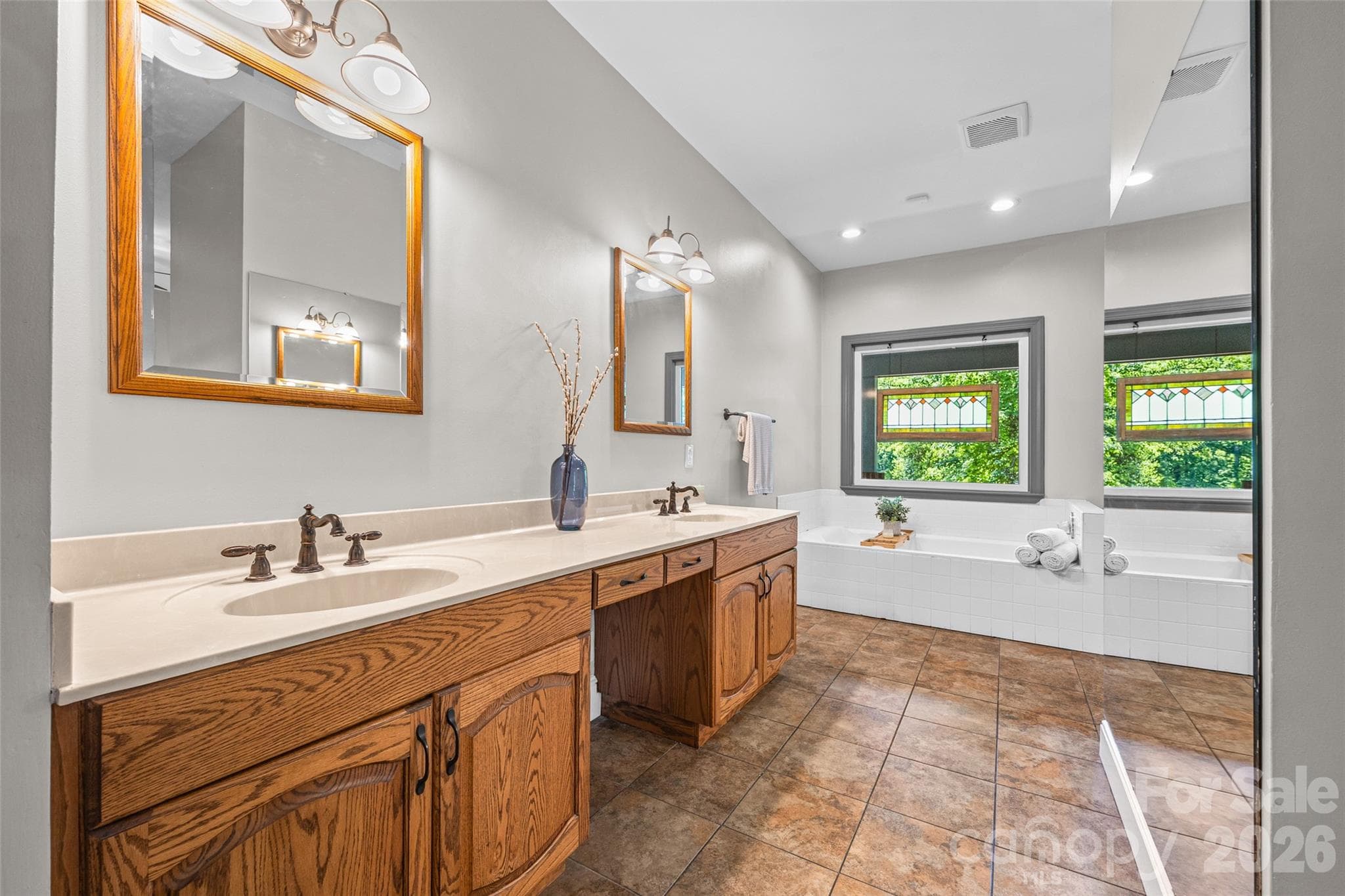 Single Family Residence at 16105 Langston Drive, Charlotte, photo 23 of 47