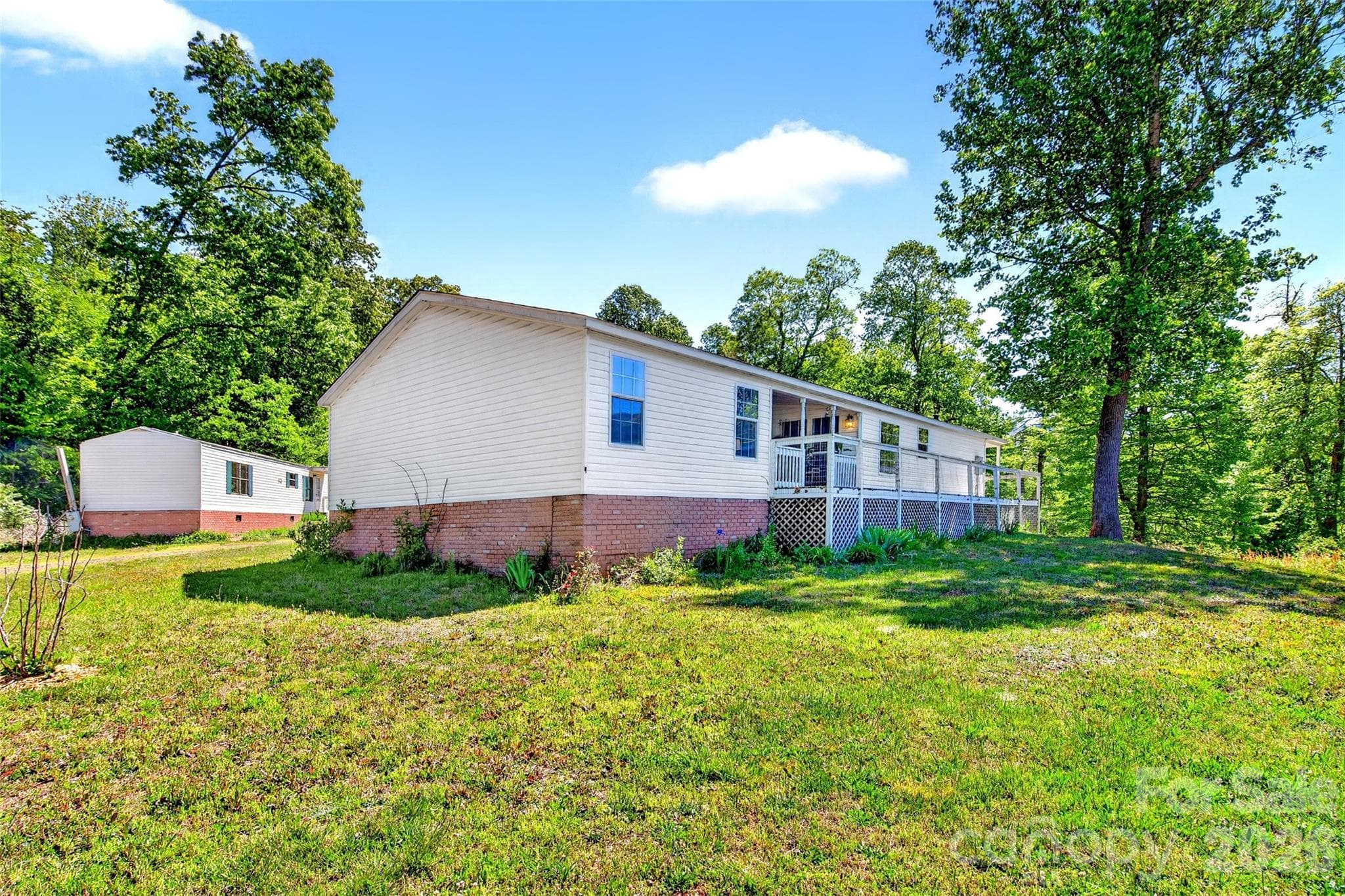 Single Family Residence at 298 Wolf Crossing, Bakersville, photo 6 of 48