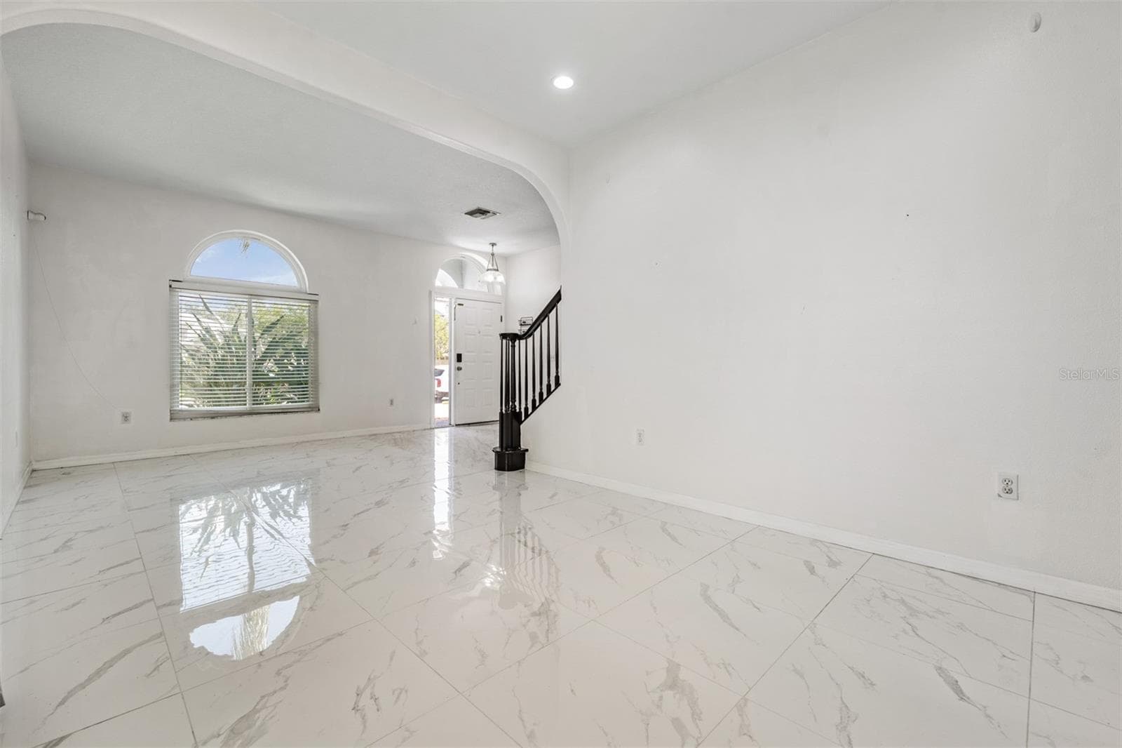 Single Family Residence at 380 ROSALIND LN, OLDSMAR, photo 6 of 55