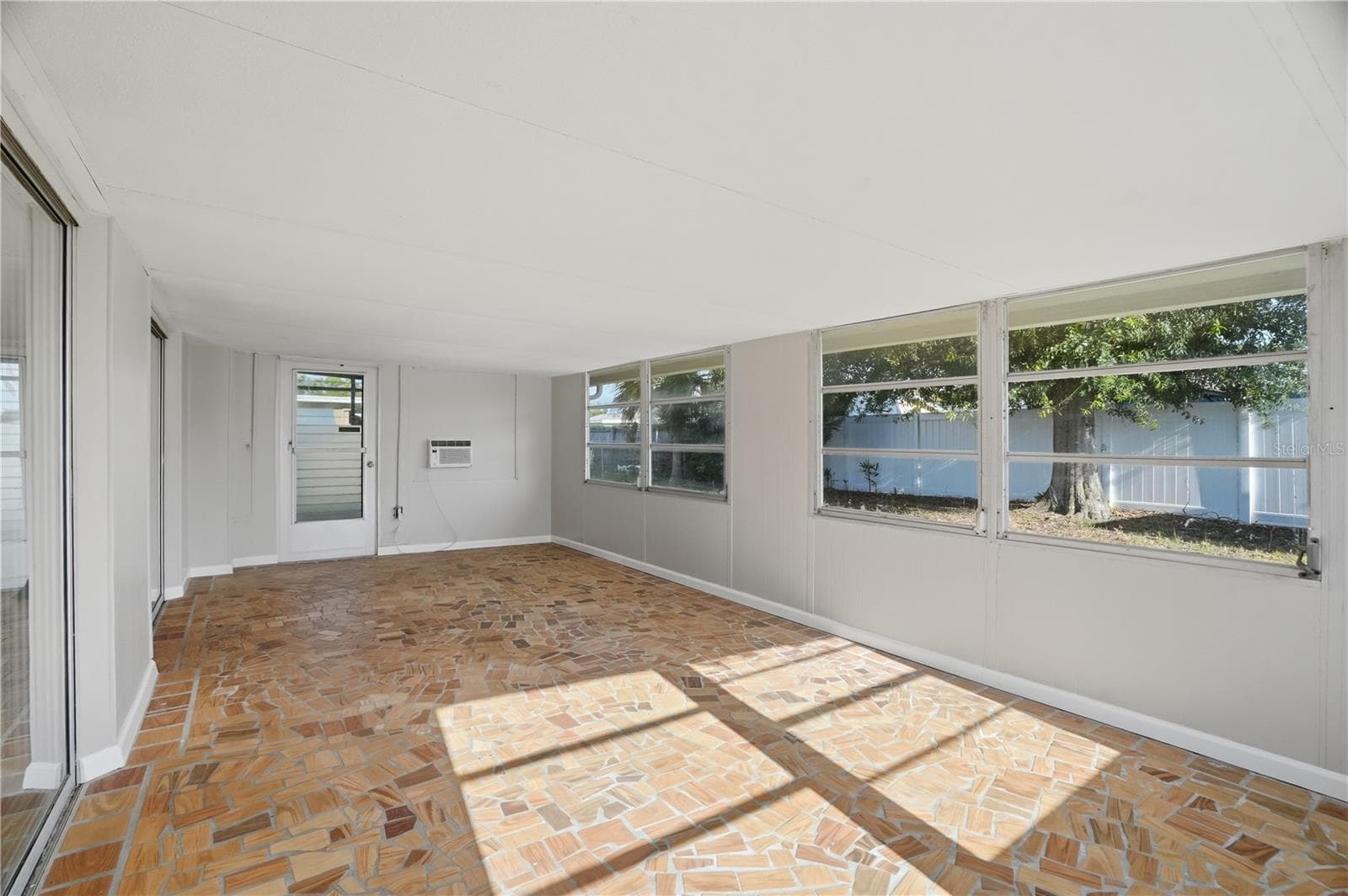 Single Family Residence at 3104 SALISBURY DR, HOLIDAY, photo 22 of 29