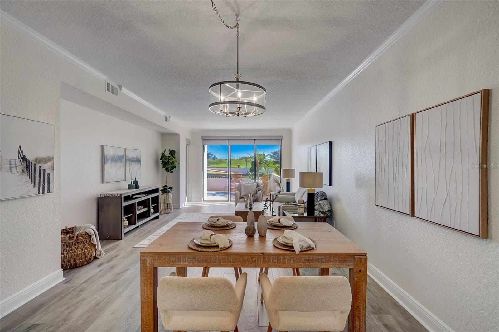 Open Living Space - 6 BELLEVIEW BLVD #101, BELLEAIR