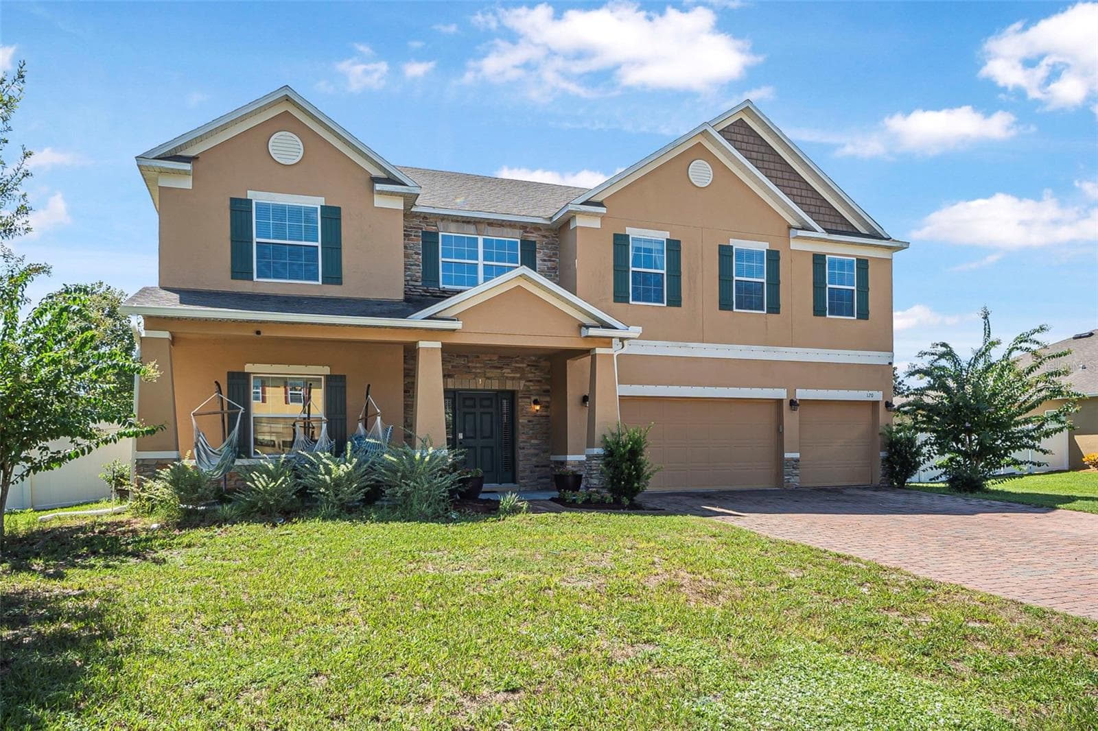 120 LOS ARBOR DR