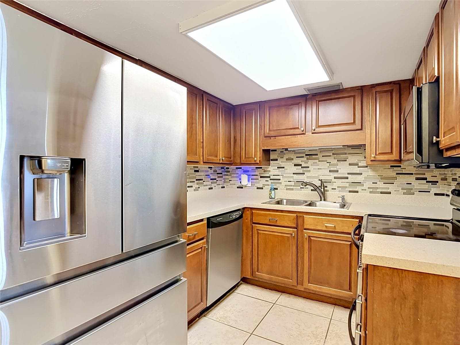 Condominium at 4611 W NORTH B ST #240, TAMPA, photo 13 of 35
