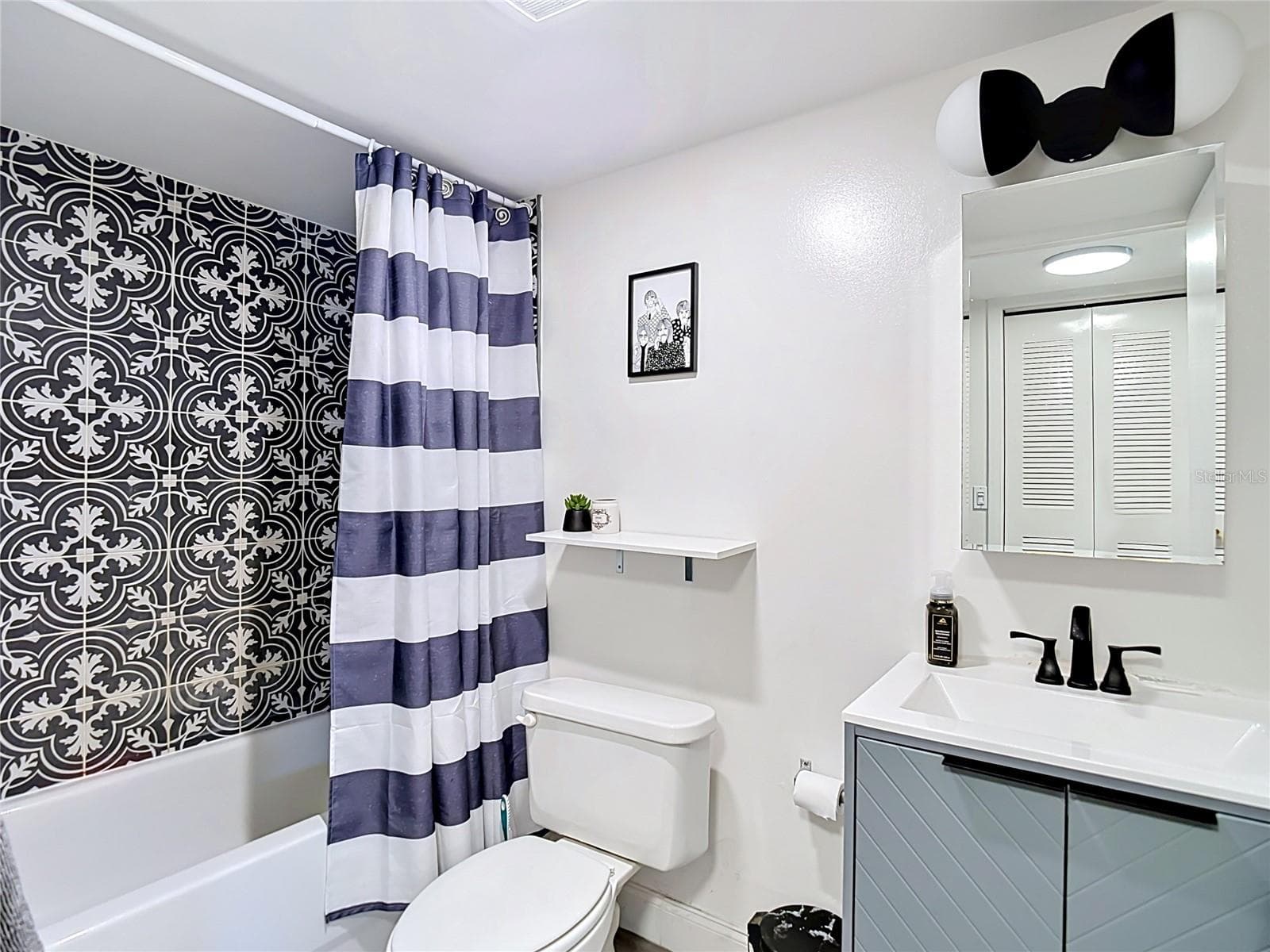 Condominium at 4611 W NORTH B ST #240, TAMPA, photo 18 of 35