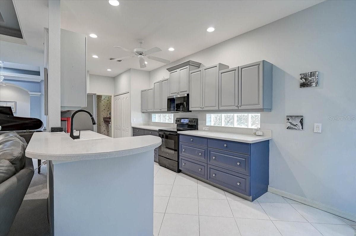 Single Family Residence at 103 BISHOPS COURT RD, OSPREY, photo 10 of 55