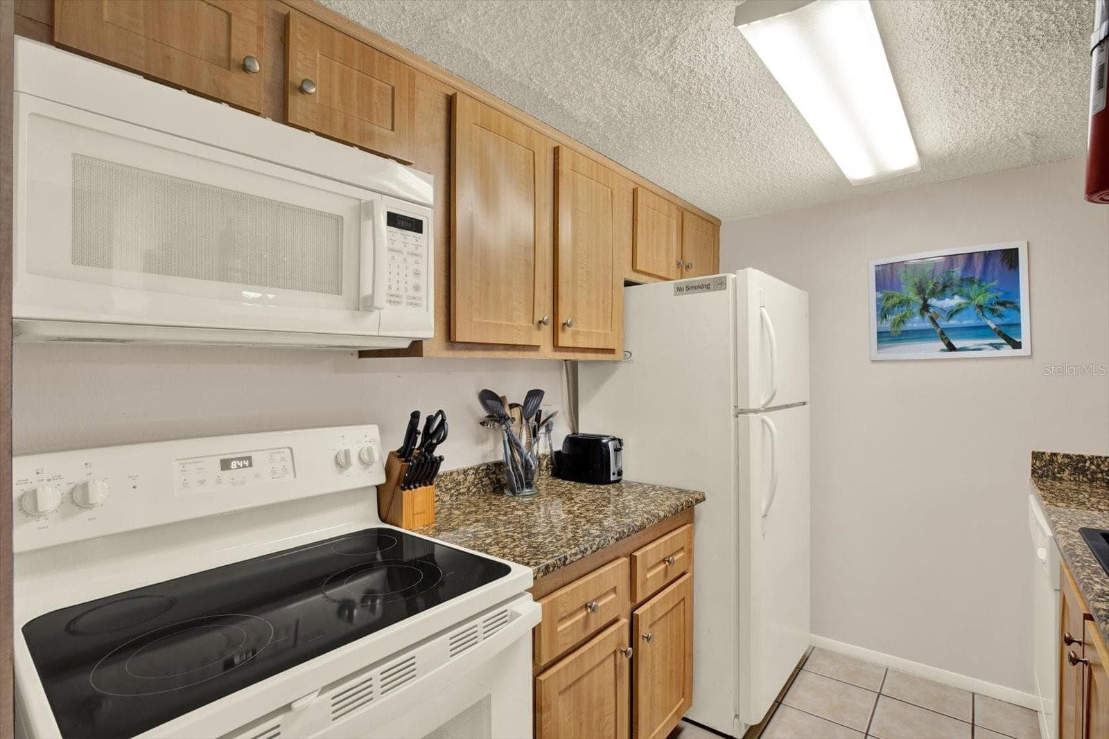 Kitchen - 169 MEDALLION BLVD #E, MADEIRA BEACH