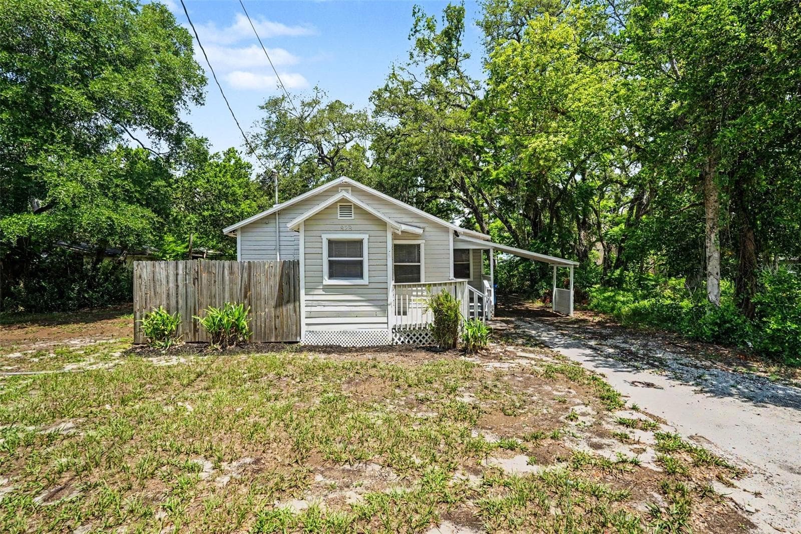 Single Family Residence at 828 E 145TH AVE, TAMPA, photo 2 of 21