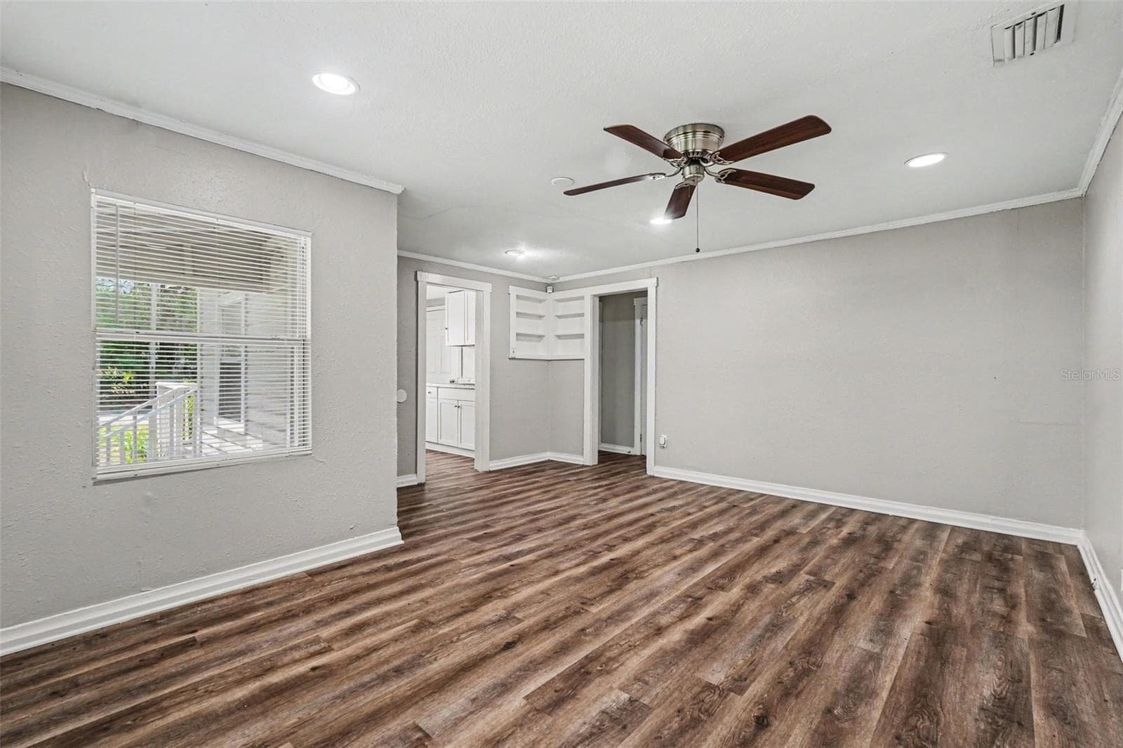 Single Family Residence at 828 E 145TH AVE, TAMPA, photo 3 of 21