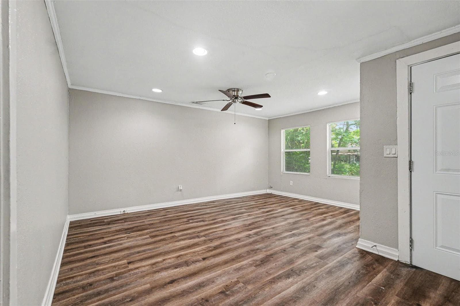 Single Family Residence at 828 E 145TH AVE, TAMPA, photo 5 of 21