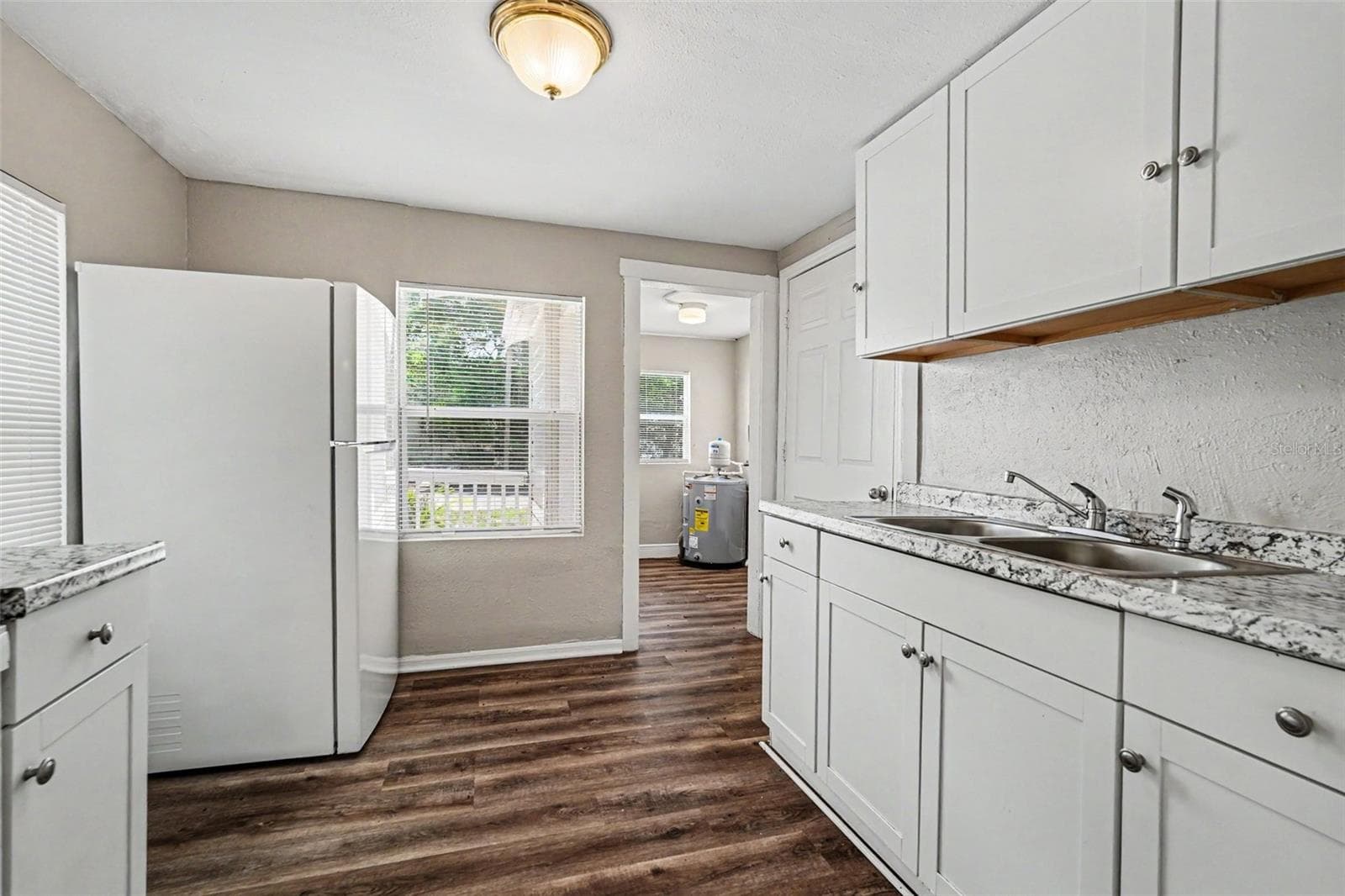Single Family Residence at 828 E 145TH AVE, TAMPA, photo 6 of 21
